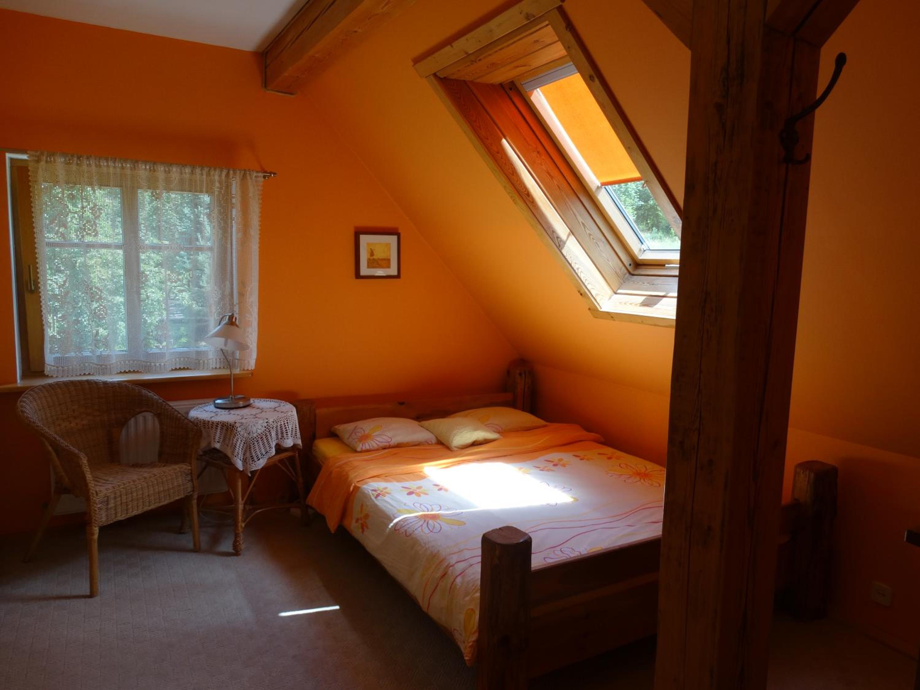 Deluxe Double Room with Shower - Photo 4