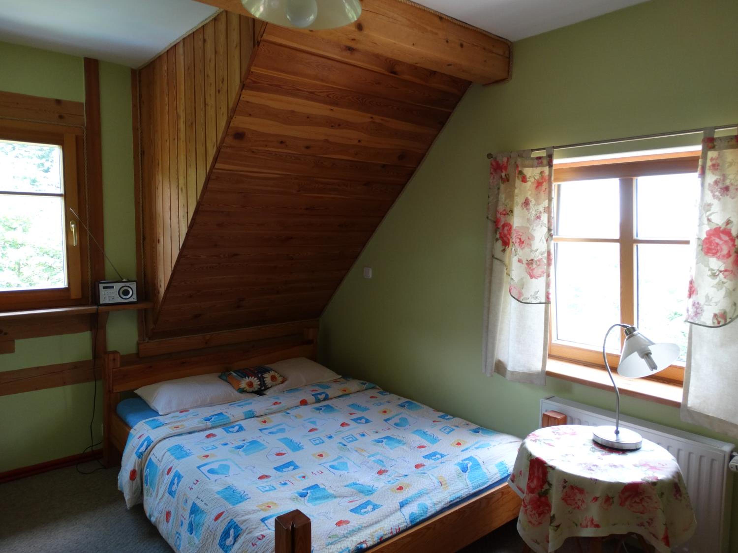 Deluxe Double Room (2 Adults + 1 Child) - Photo 4