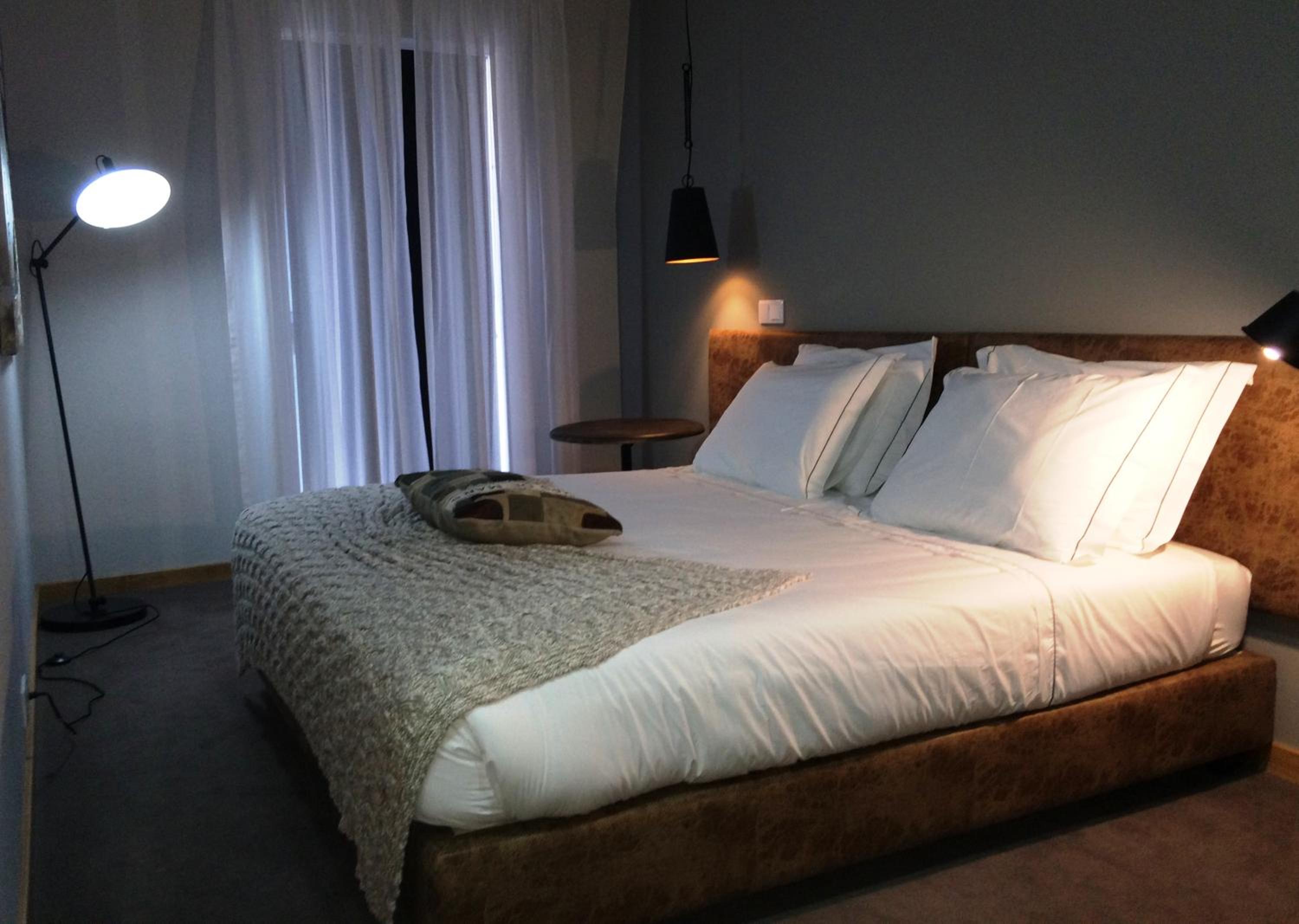 Double or Twin Room with Private Bathroom - Photo 2
