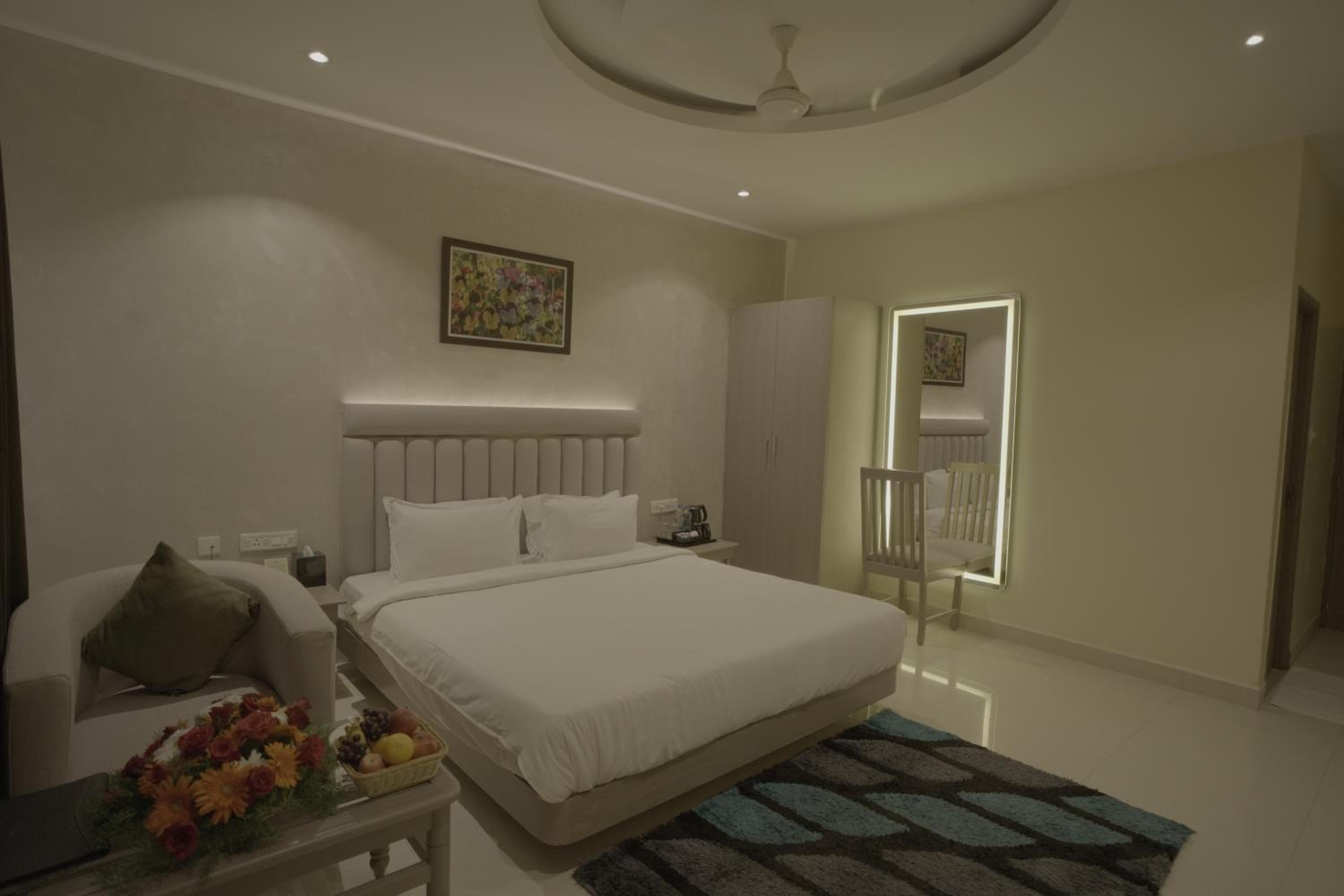Large Double Room