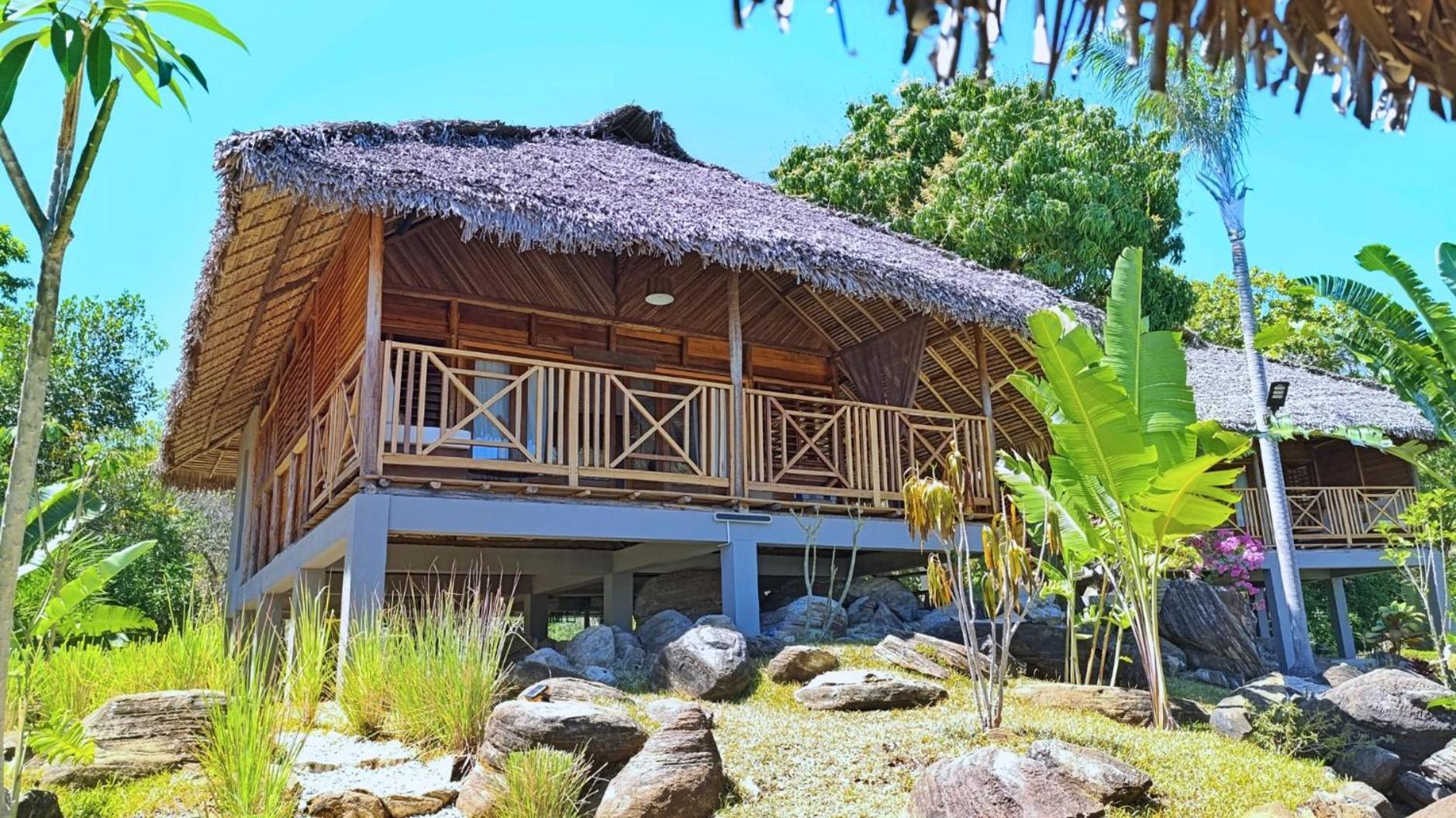 Deluxe Bungalow with Sea View