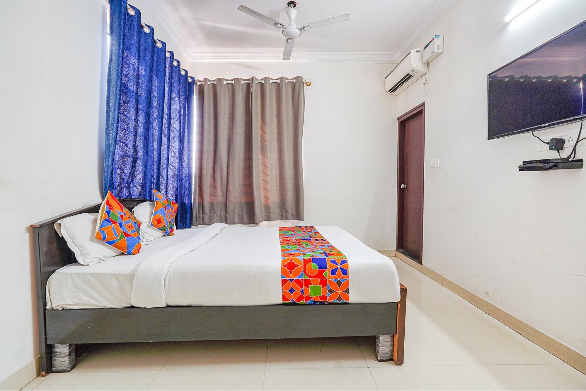 Deluxe Room - Photo 3