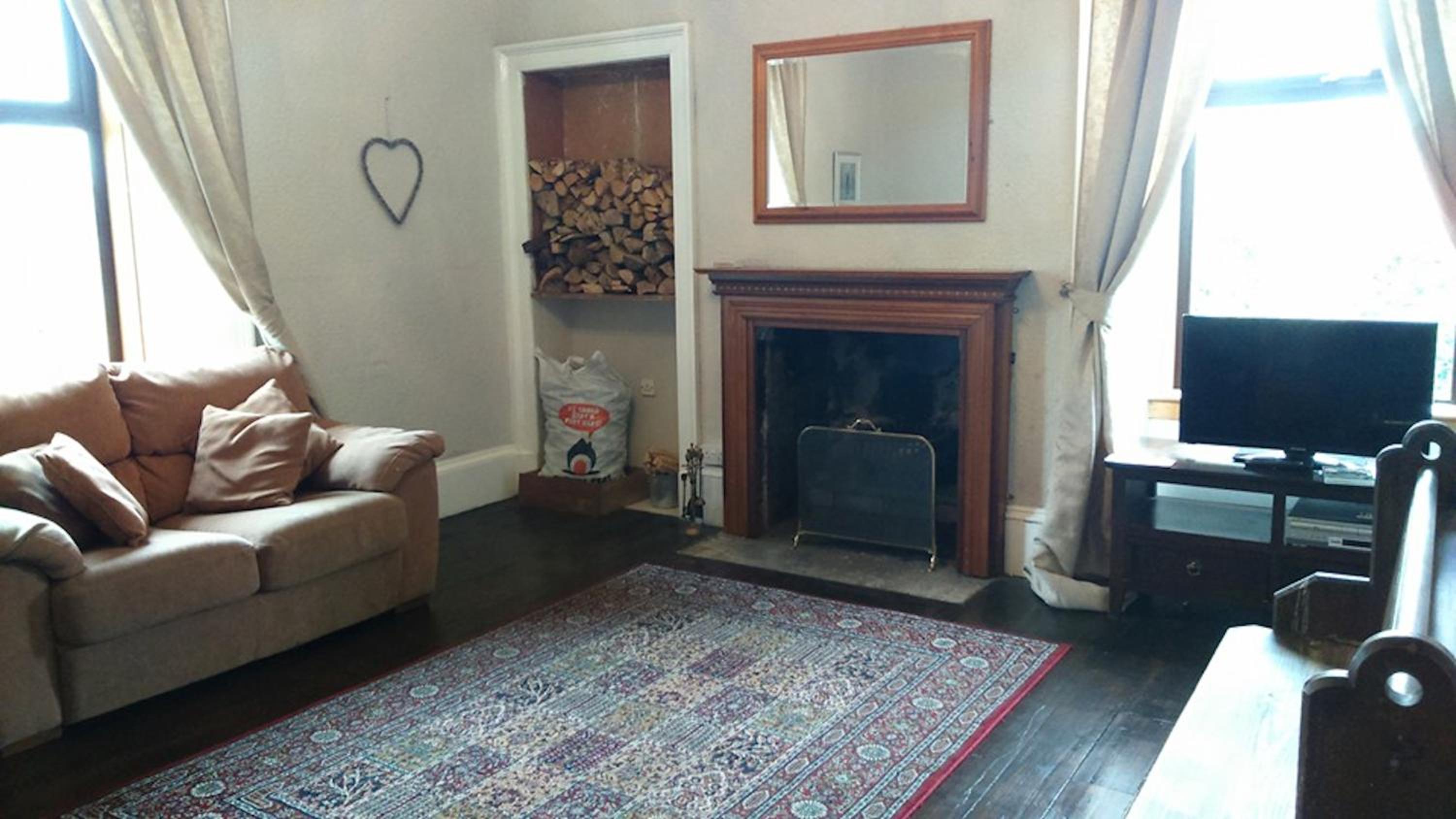 Two-Bedroom House photo 2