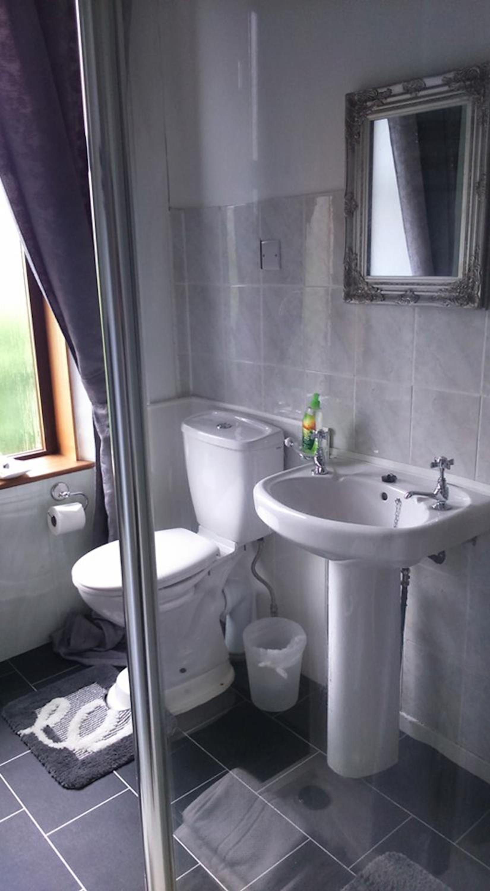 Two-Bedroom House photo 3