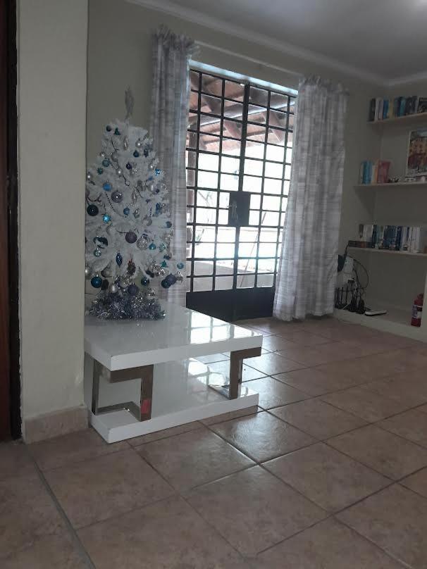 Family Room photo 2