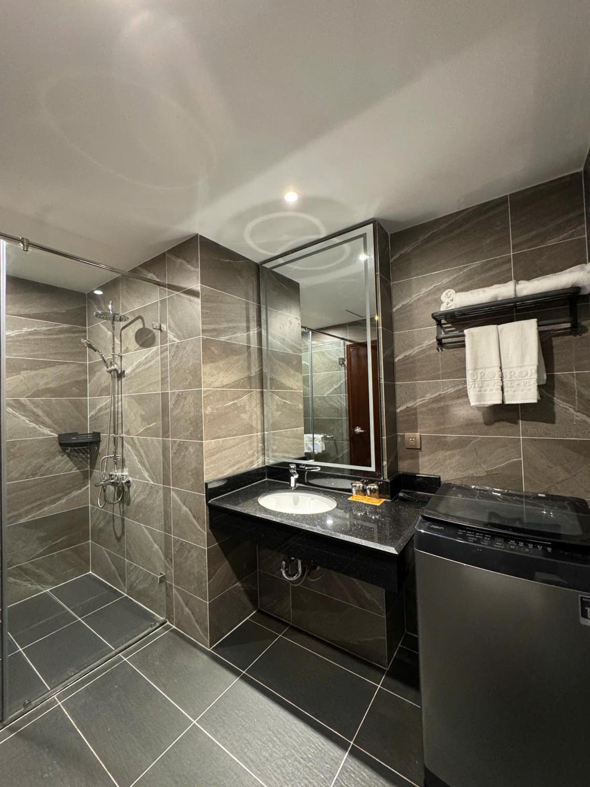 Studio Apartment photo 3