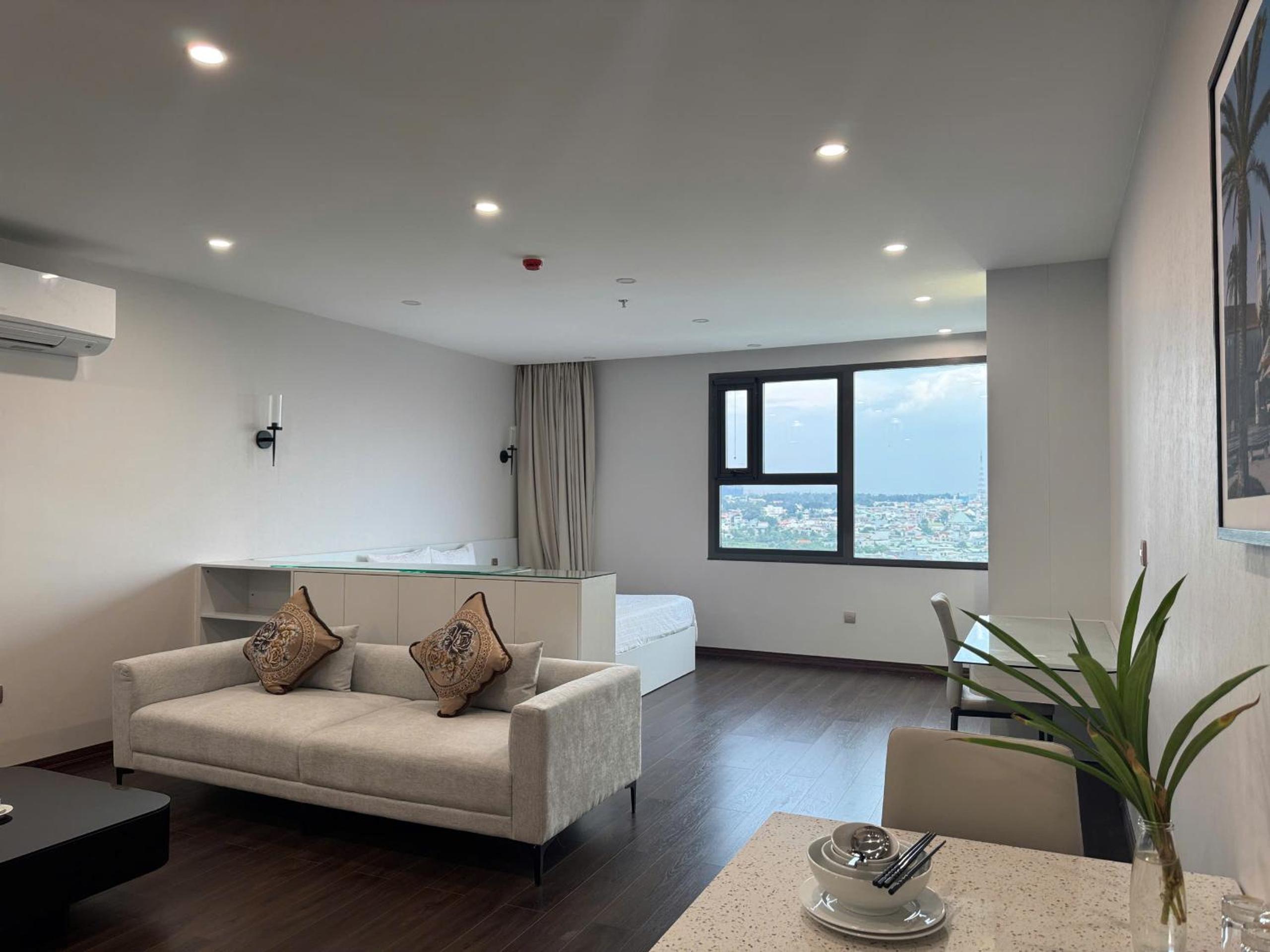 Studio Apartment