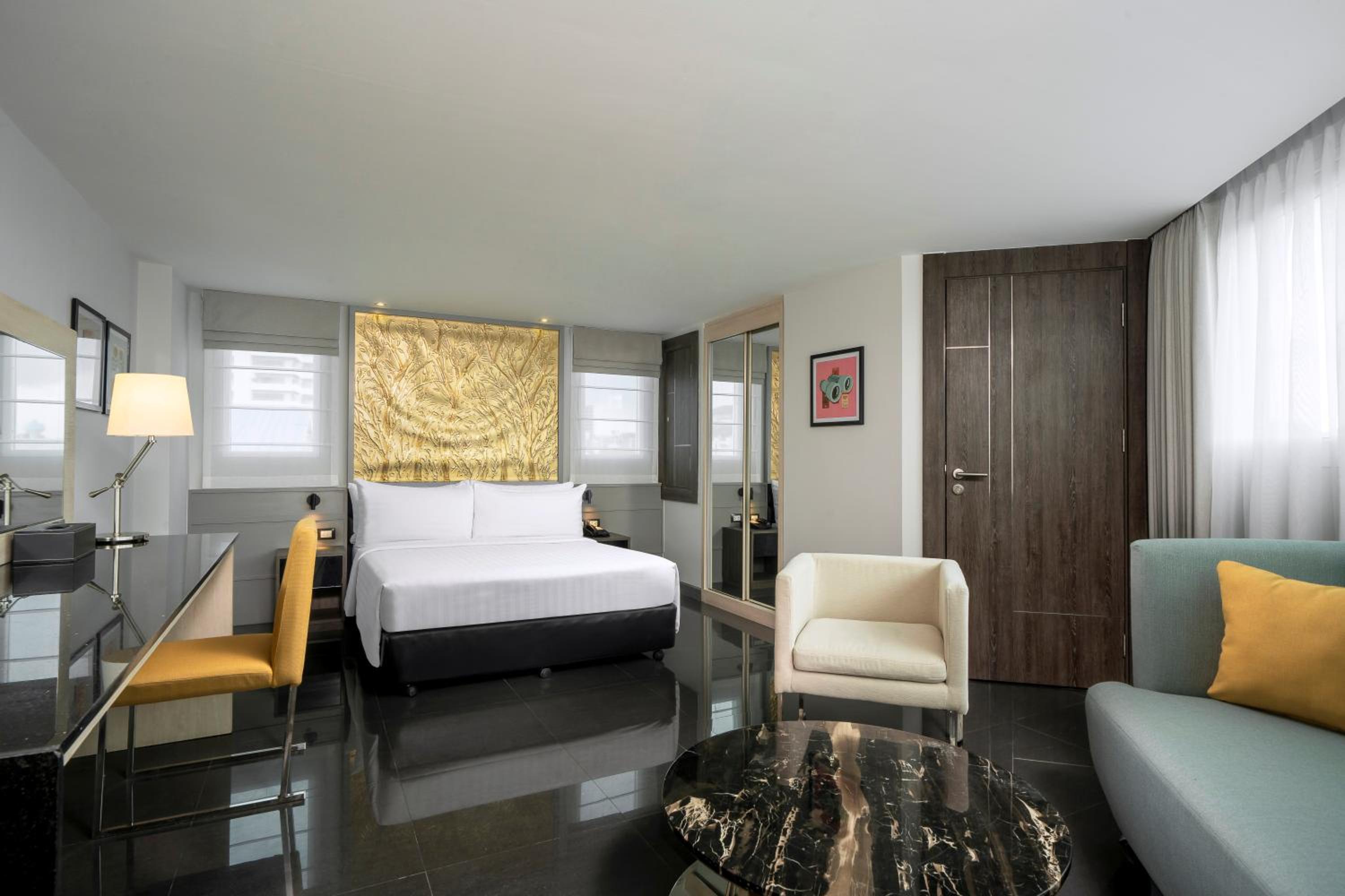 Premium Queen Room