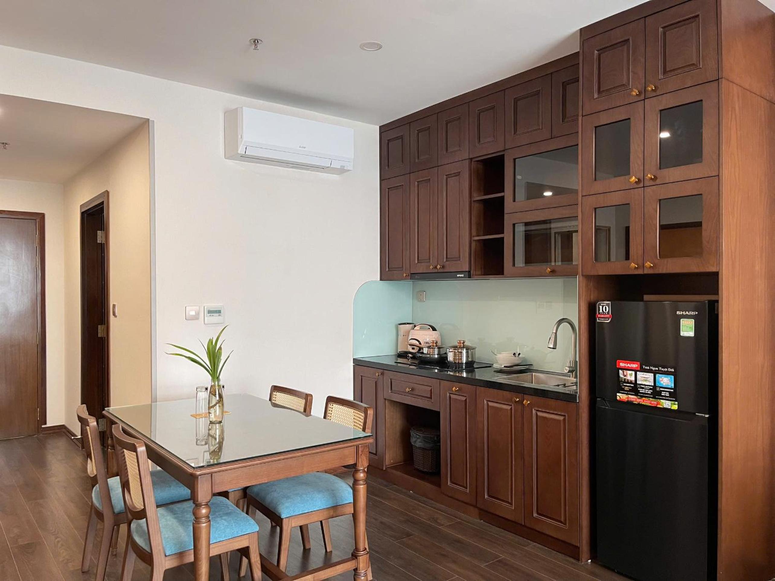 Two-Bedroom Apartment with City View photo 3