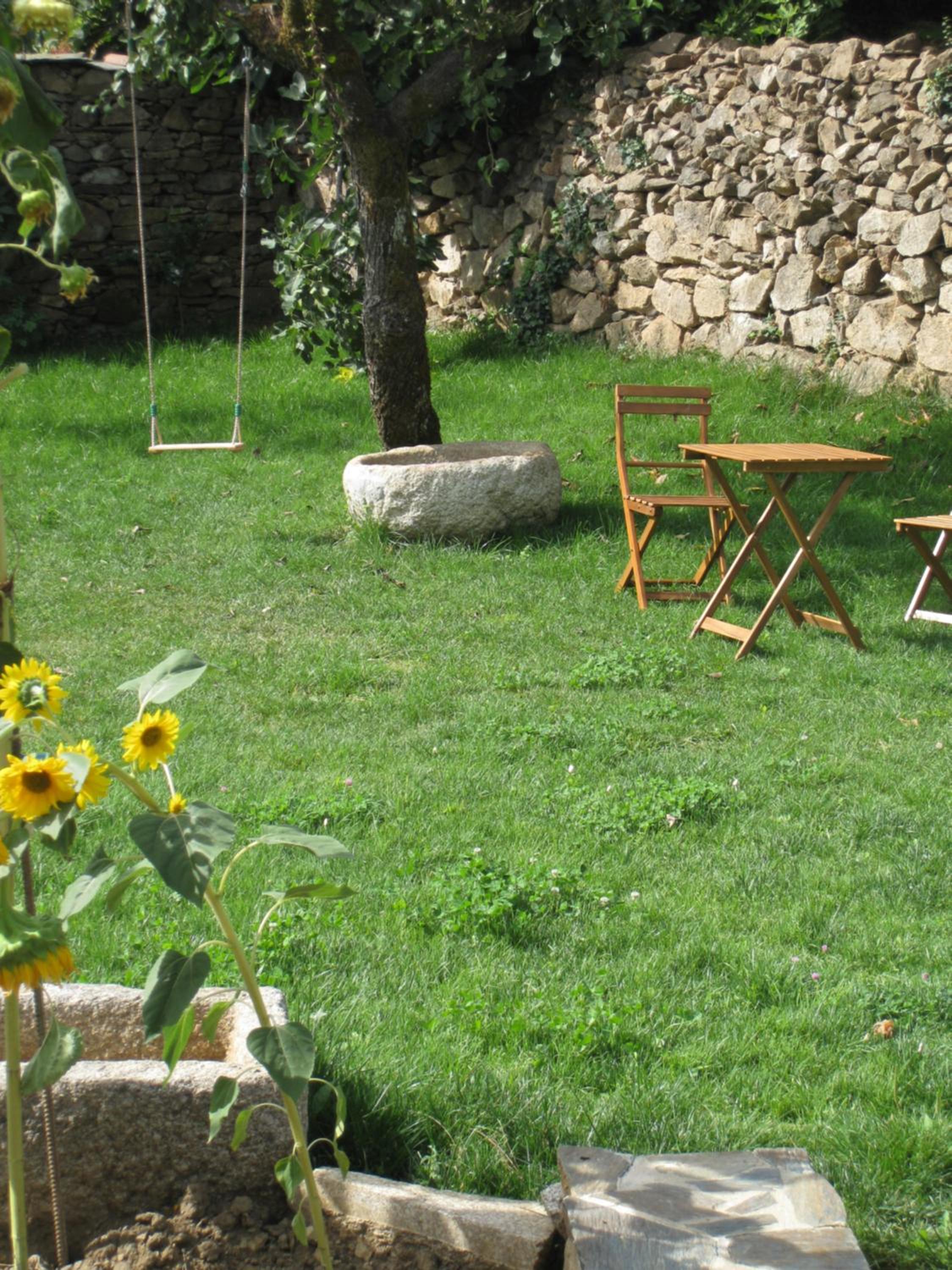 Suite with Garden View - Photo 3