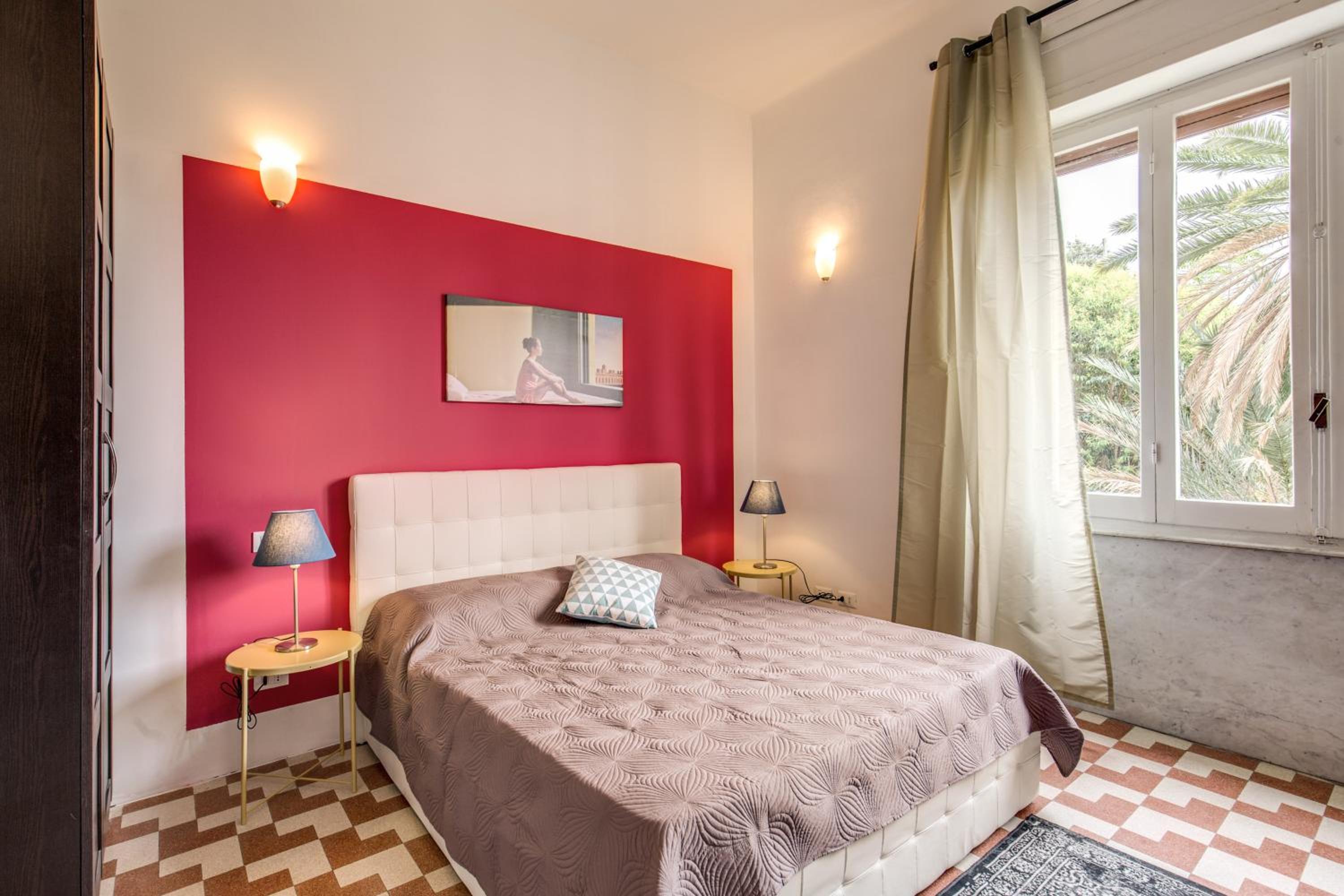 Double Room with Shared Bathroom