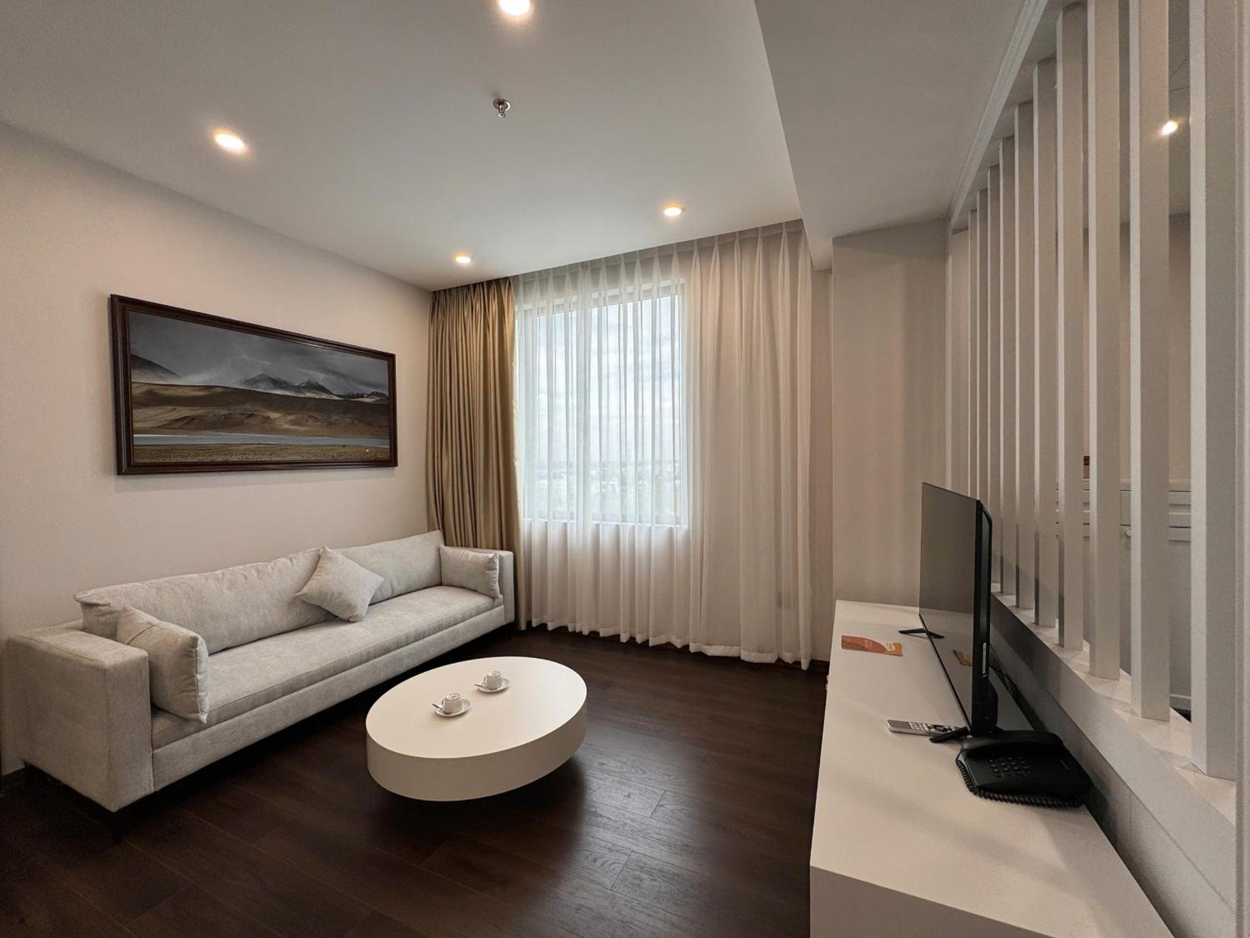 Two-Bedroom Apartment with City View