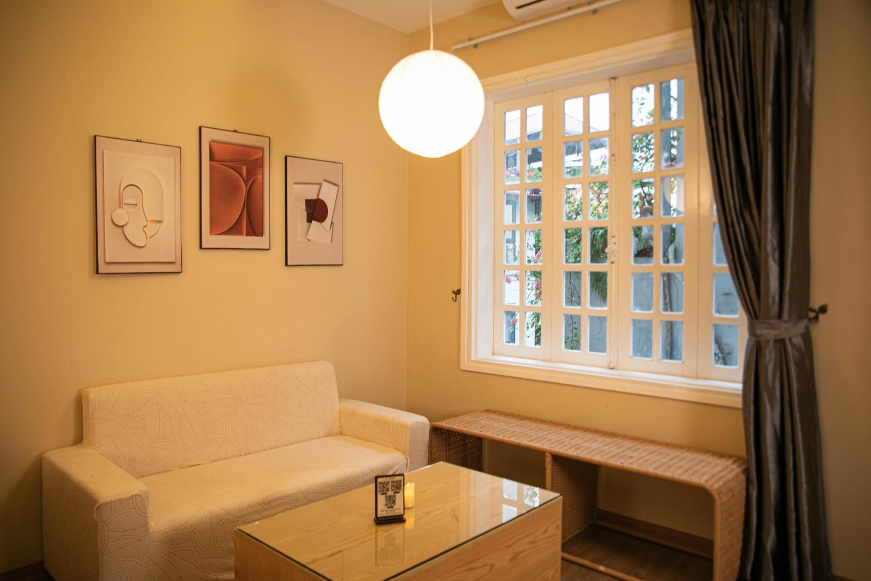 Standard King Room