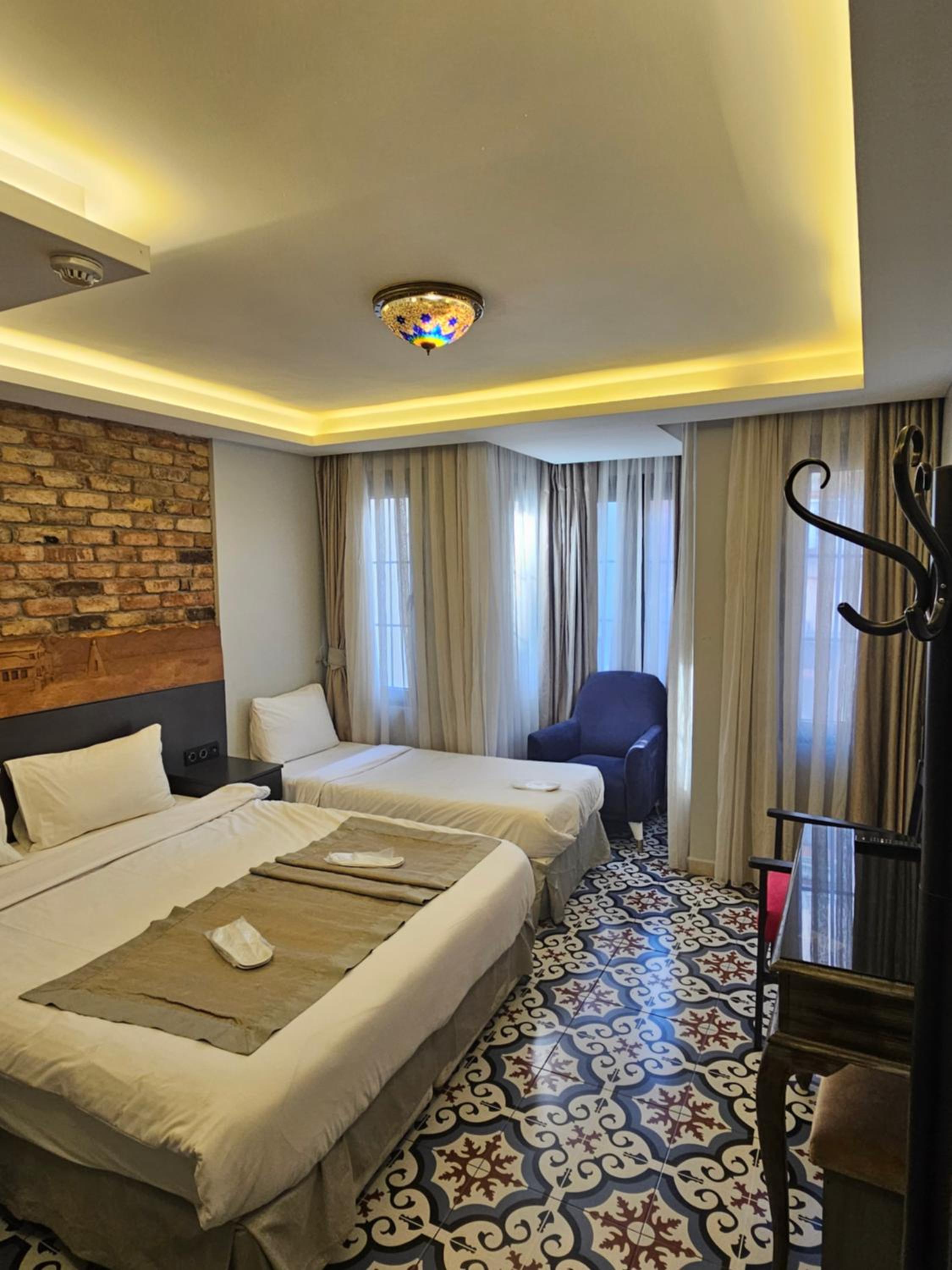 Superior Triple Room photo 1