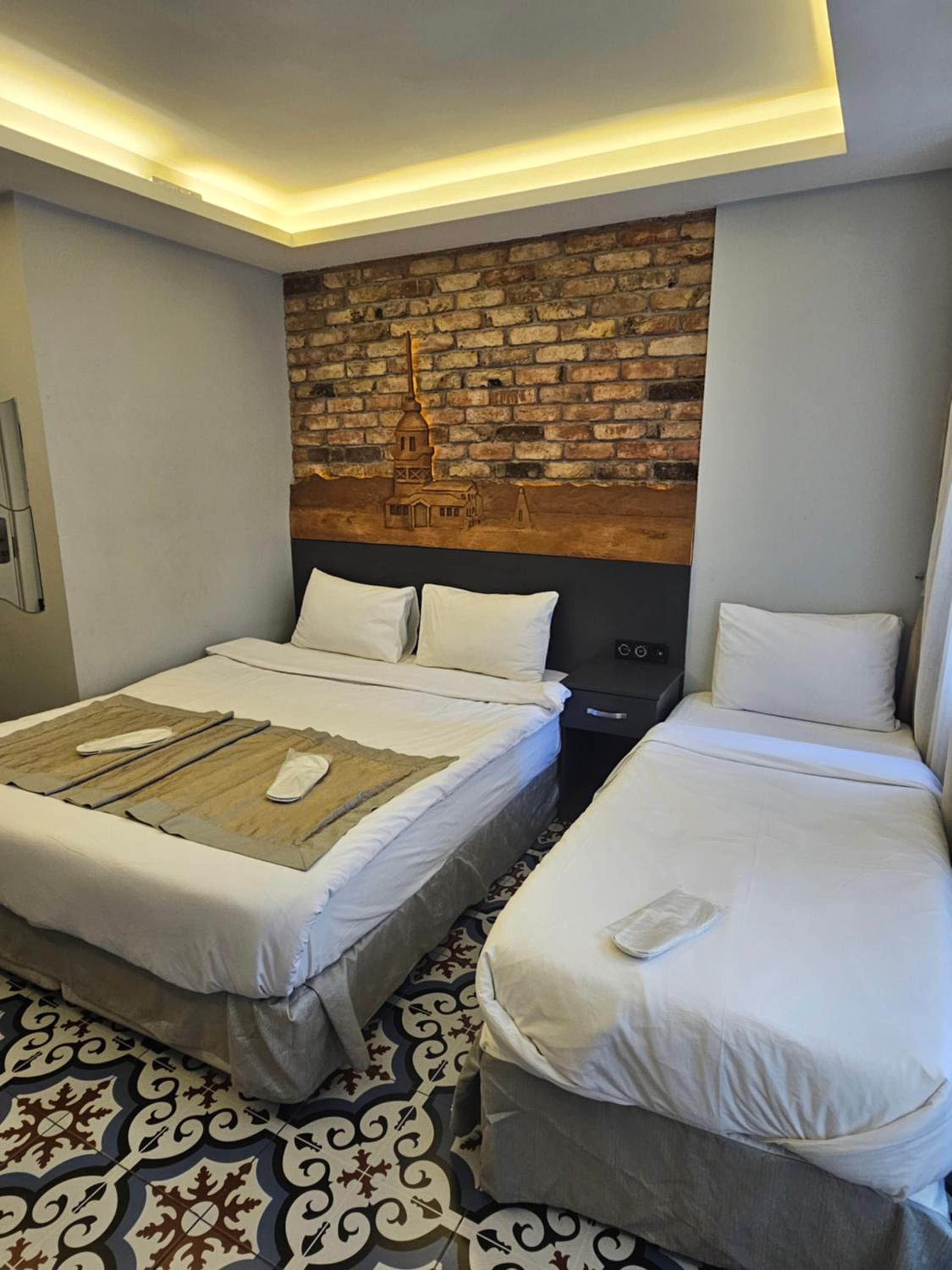 Superior Triple Room photo 2