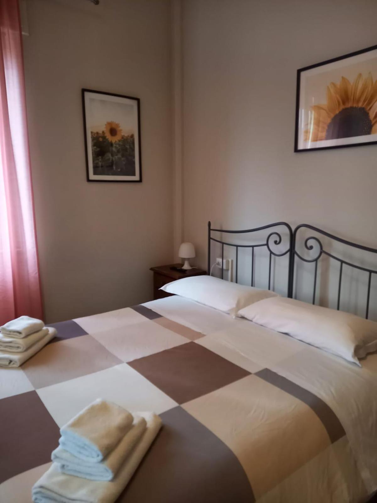 Large Double Room photo 1