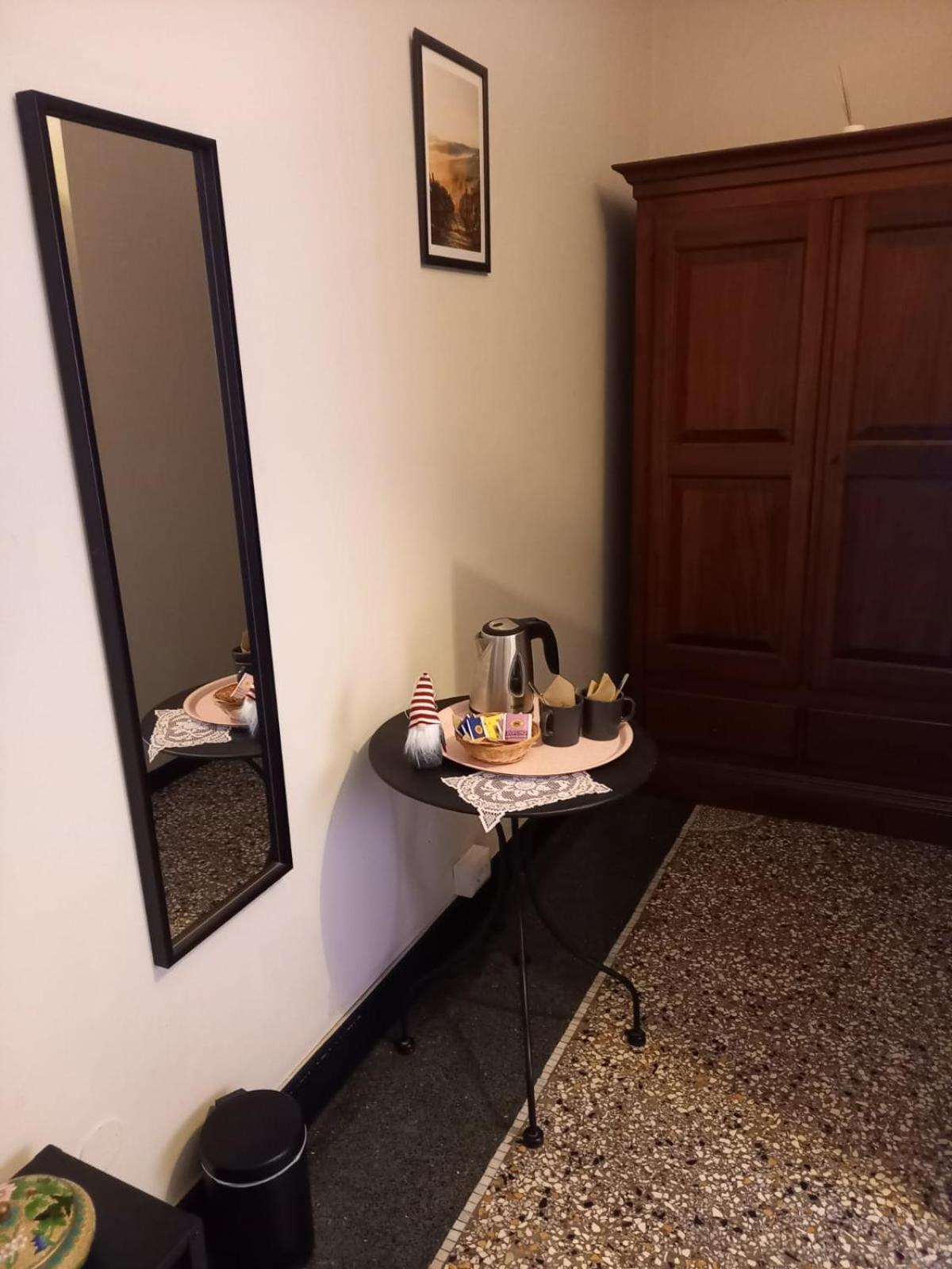Large Double Room photo 3