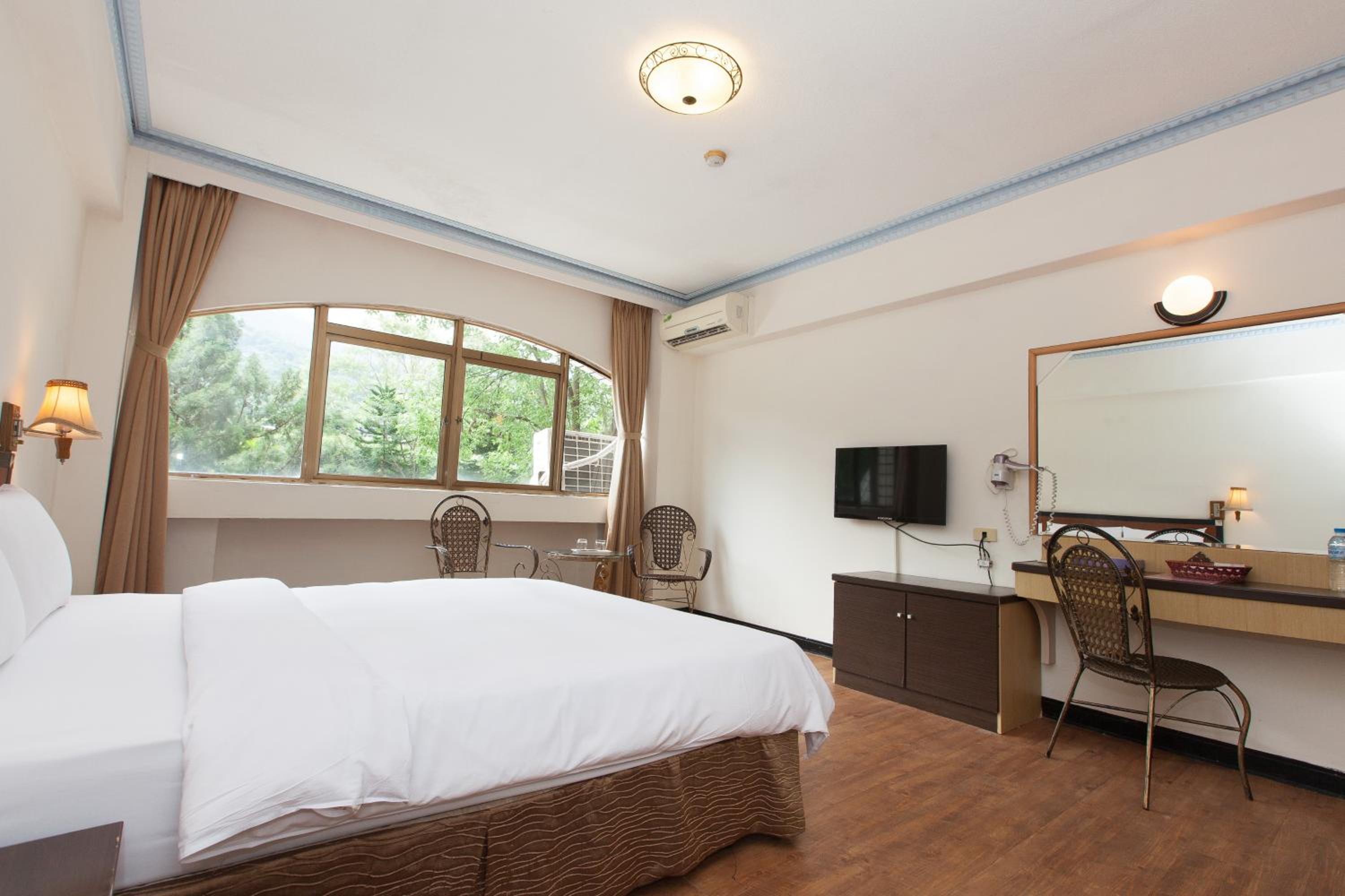 Classic Double Room - Photo 2