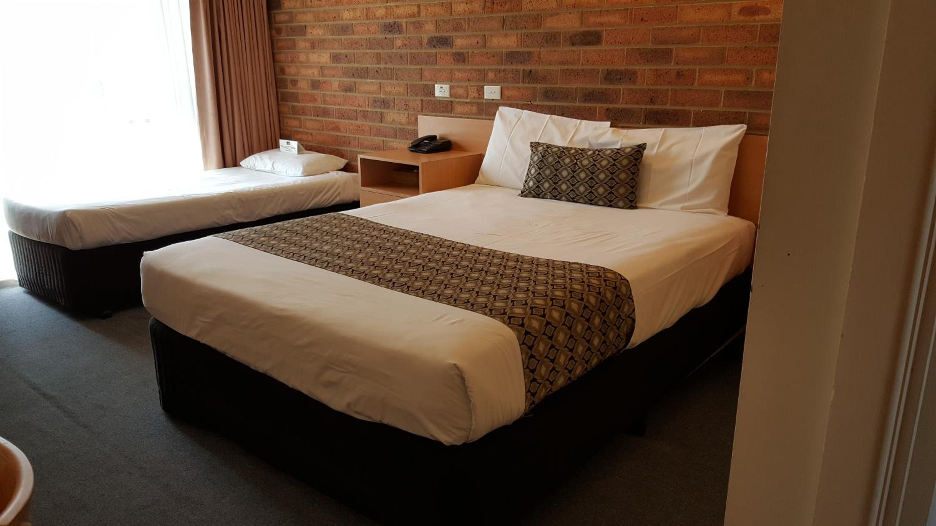 Deluxe Twin Room - Photo 6