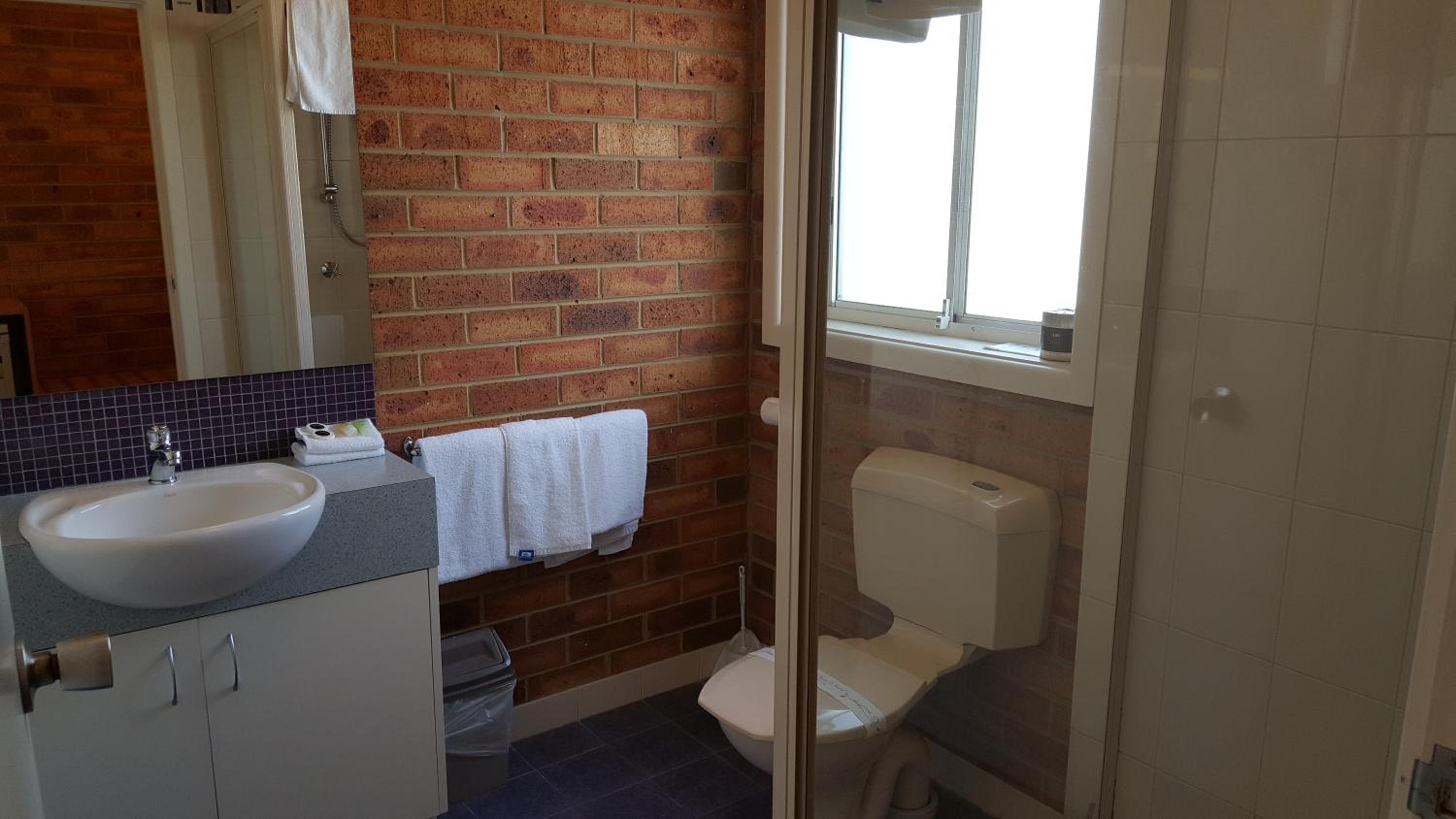 Deluxe Room - Photo 14