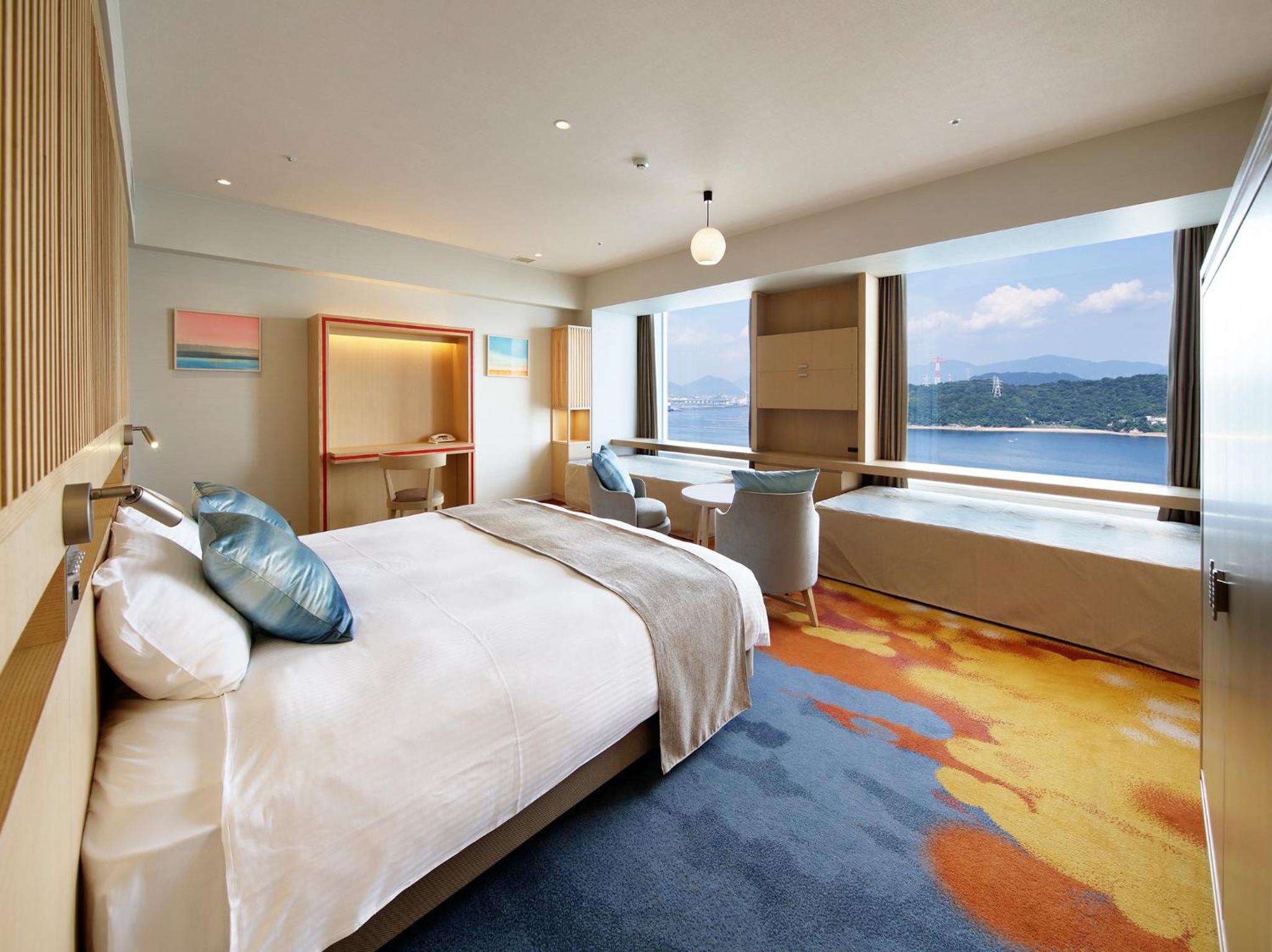 Club Floor Premium Deluxe King Room - Non-Smoking