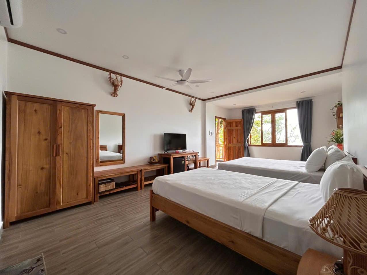 Executive Family Room with Sea View photo 3