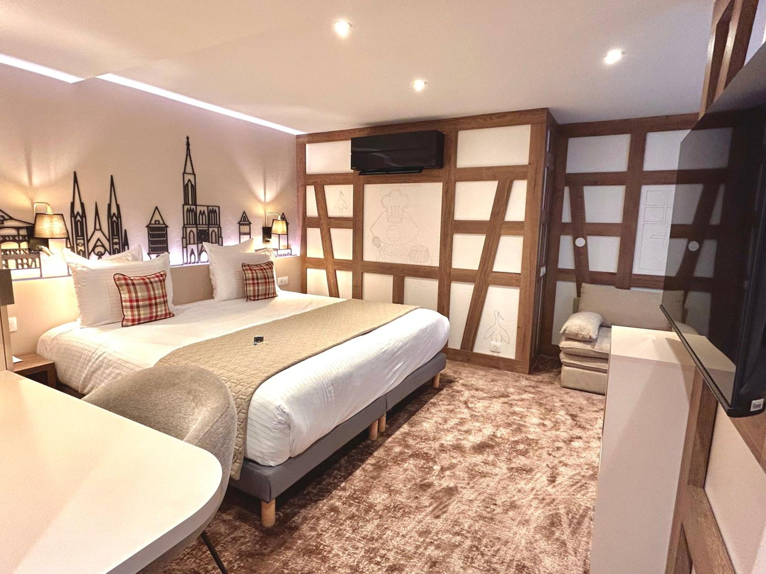 Junior Suite with Shower - Photo 2