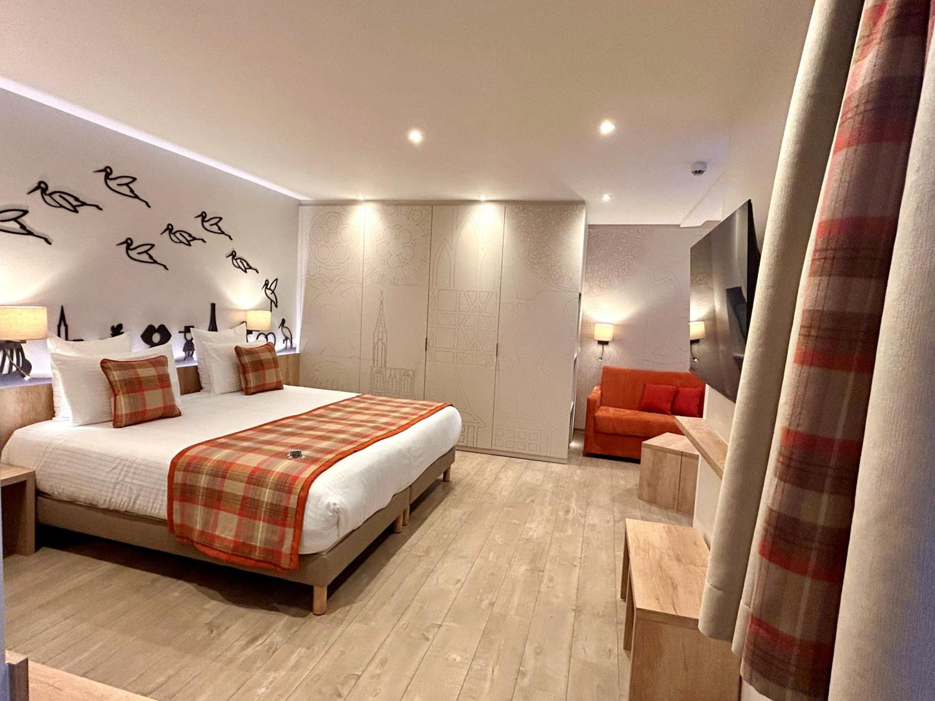 Junior Suite with Shower - Photo 4