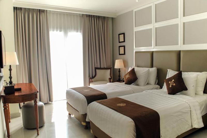Deluxe Twin Room with Balcony