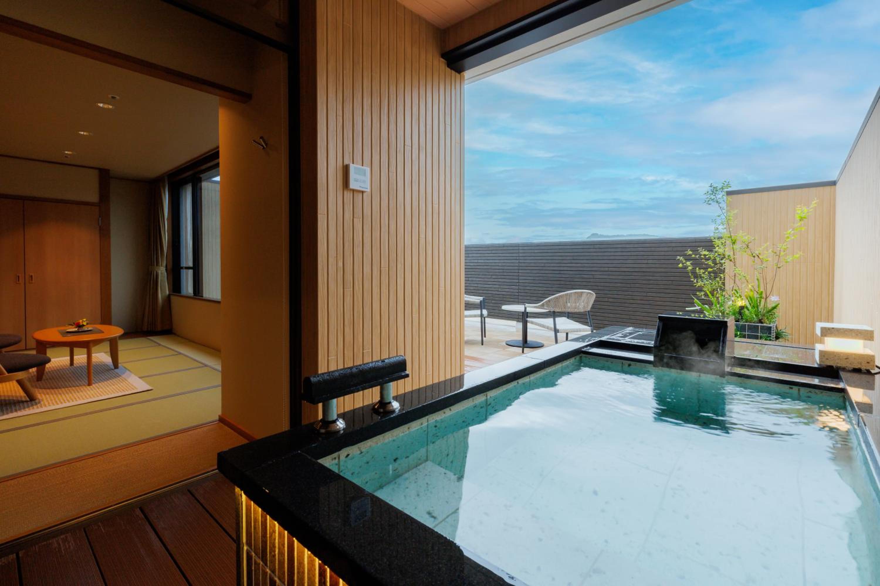 Double or Twin Room with Terrace