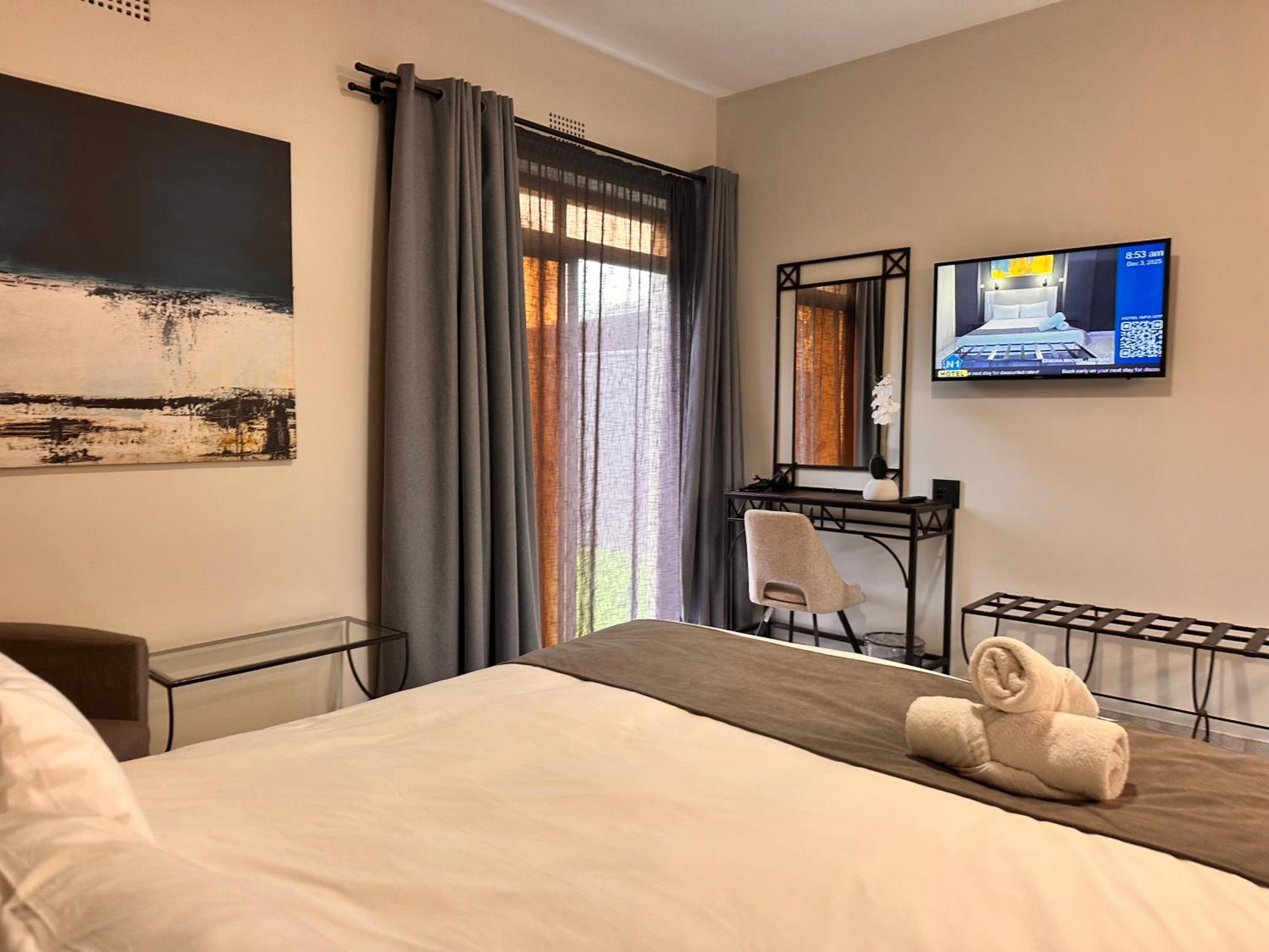 Superior Queen Room