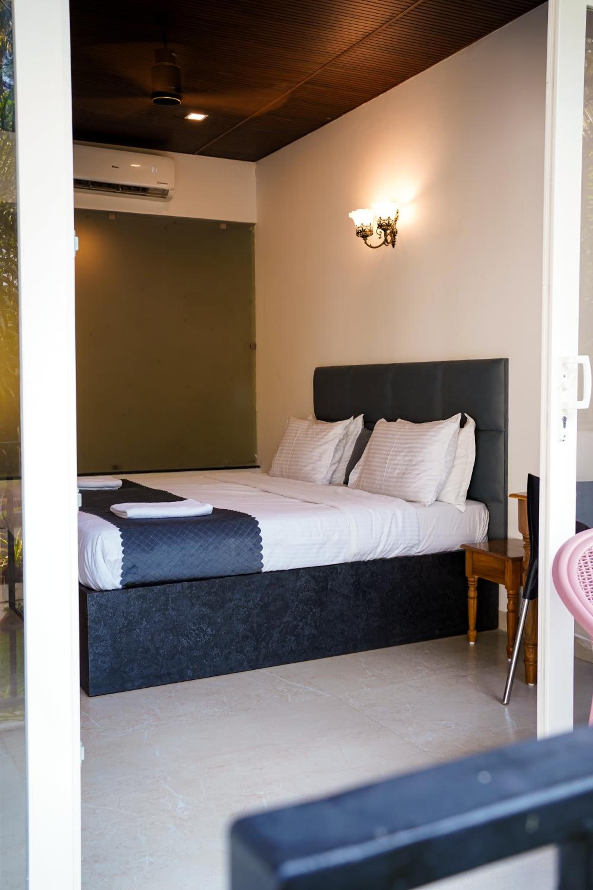 Superior Double Room - Photo 9