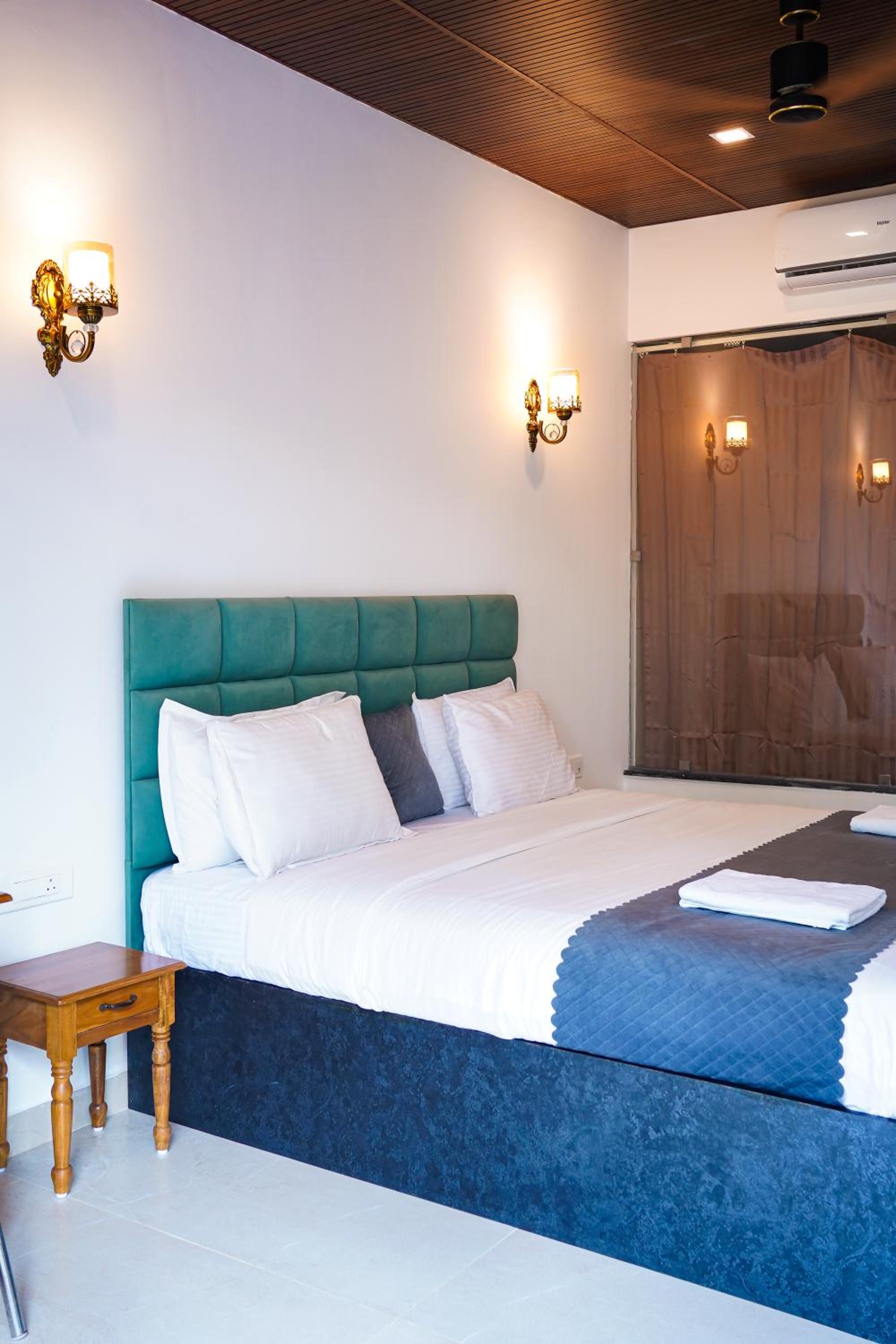 Superior Double Room - Photo 11