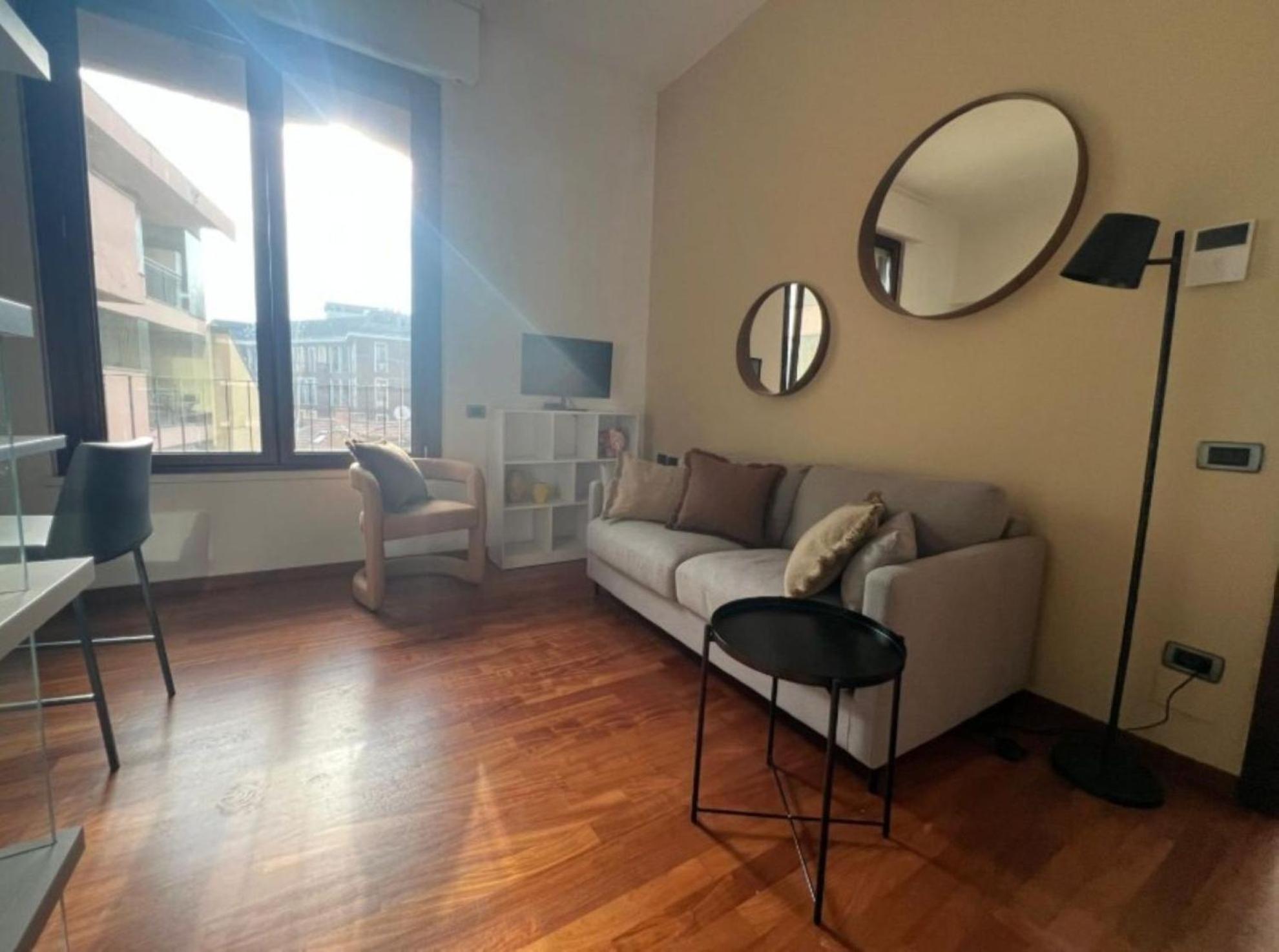 One-Bedroom Apartment with City View