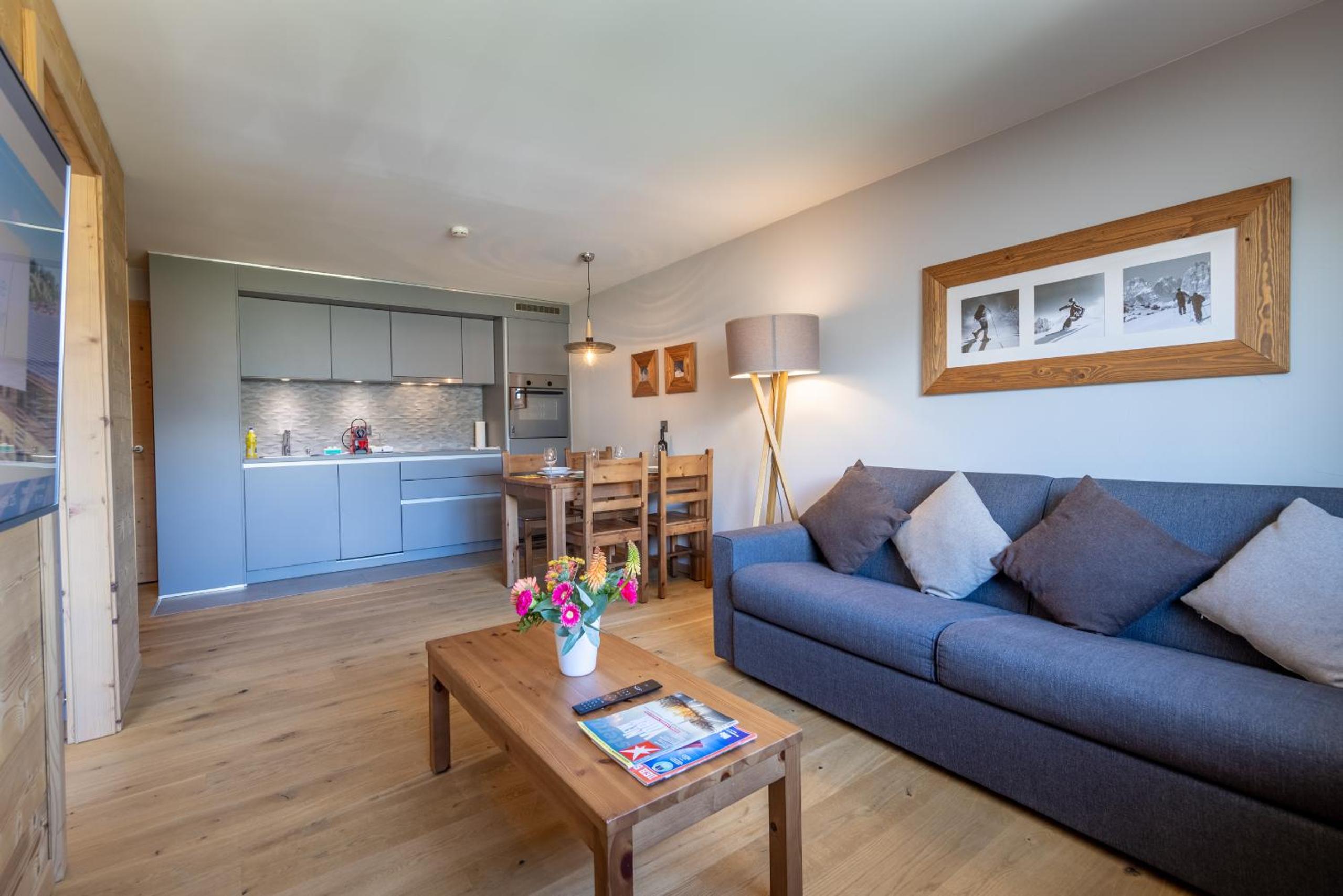 One-Bedroom Apartment (4 People) - Mountain View photo 1