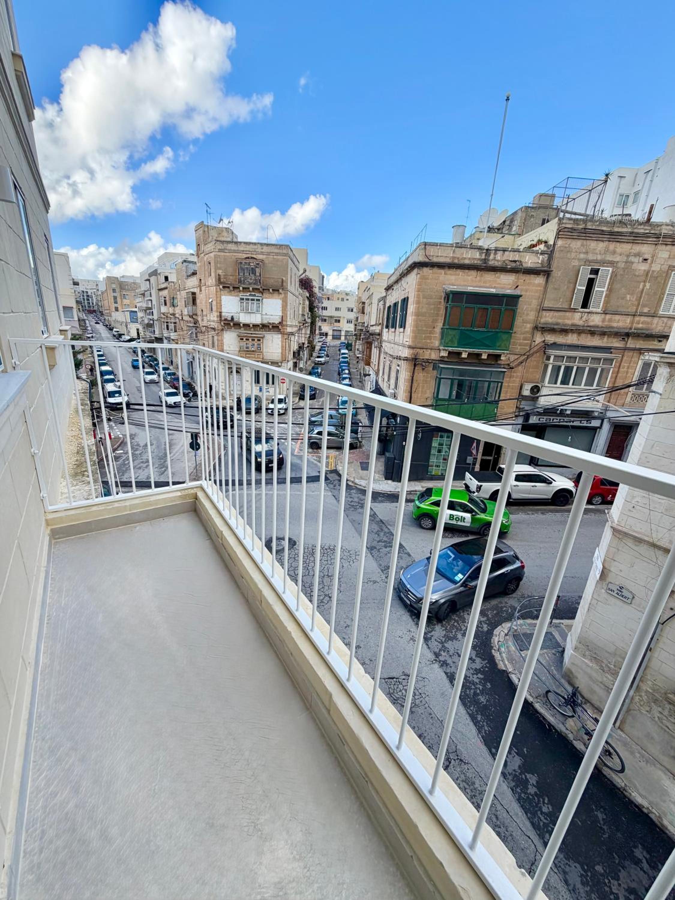 Apartment with Balcony