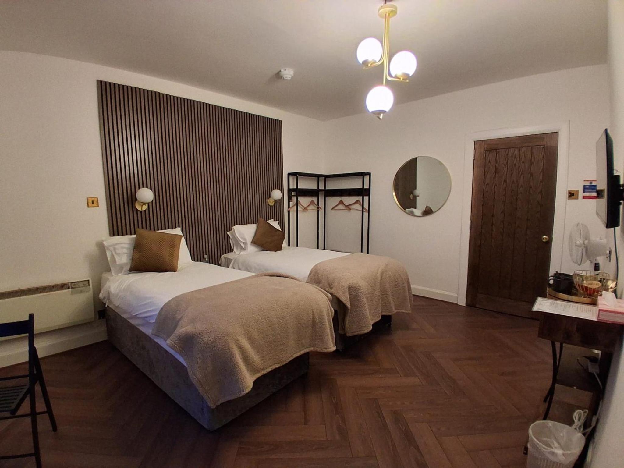 Superior Twin Room photo 2