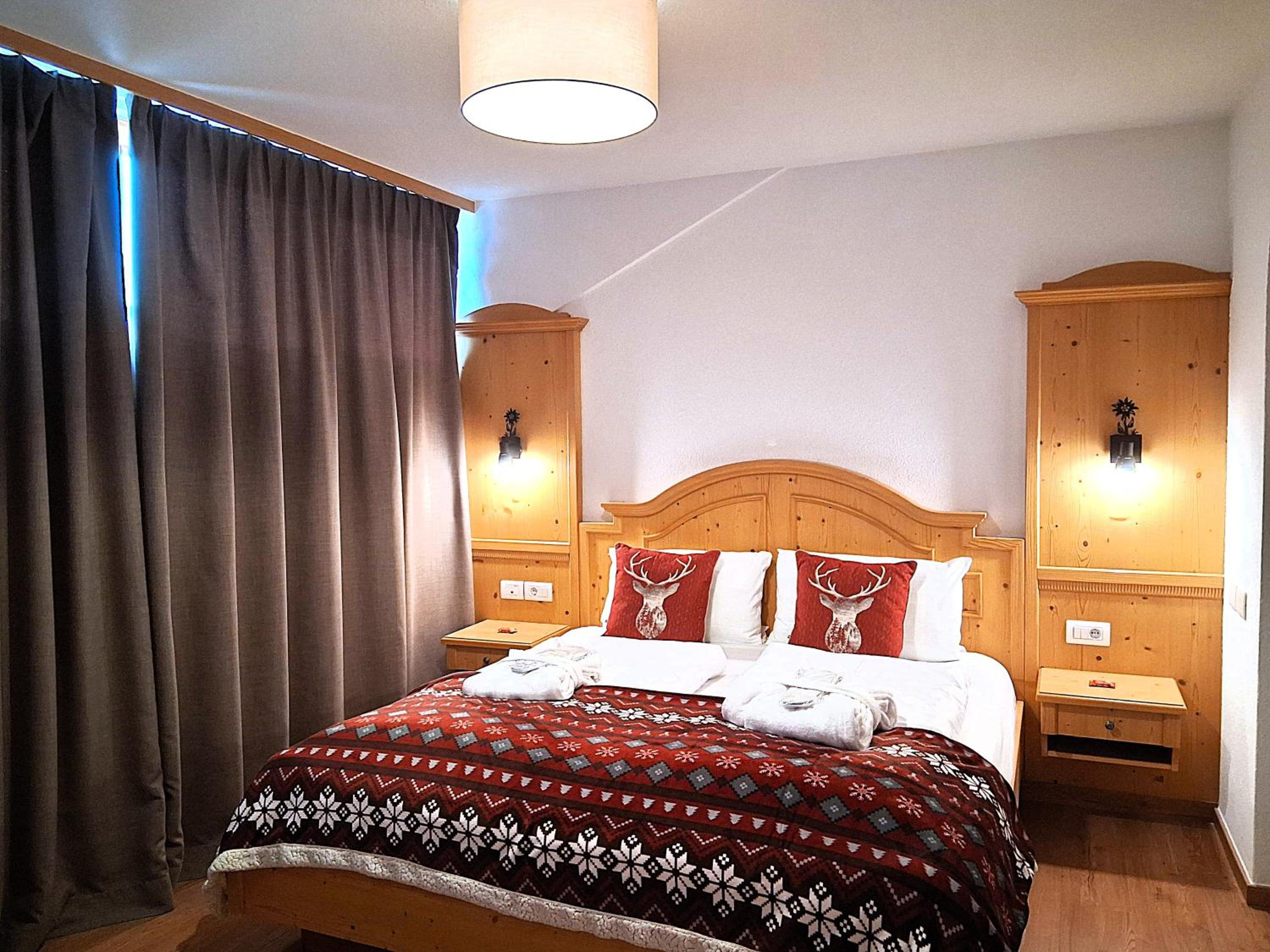 Family Suite with Balcony with Spa Access photo 3