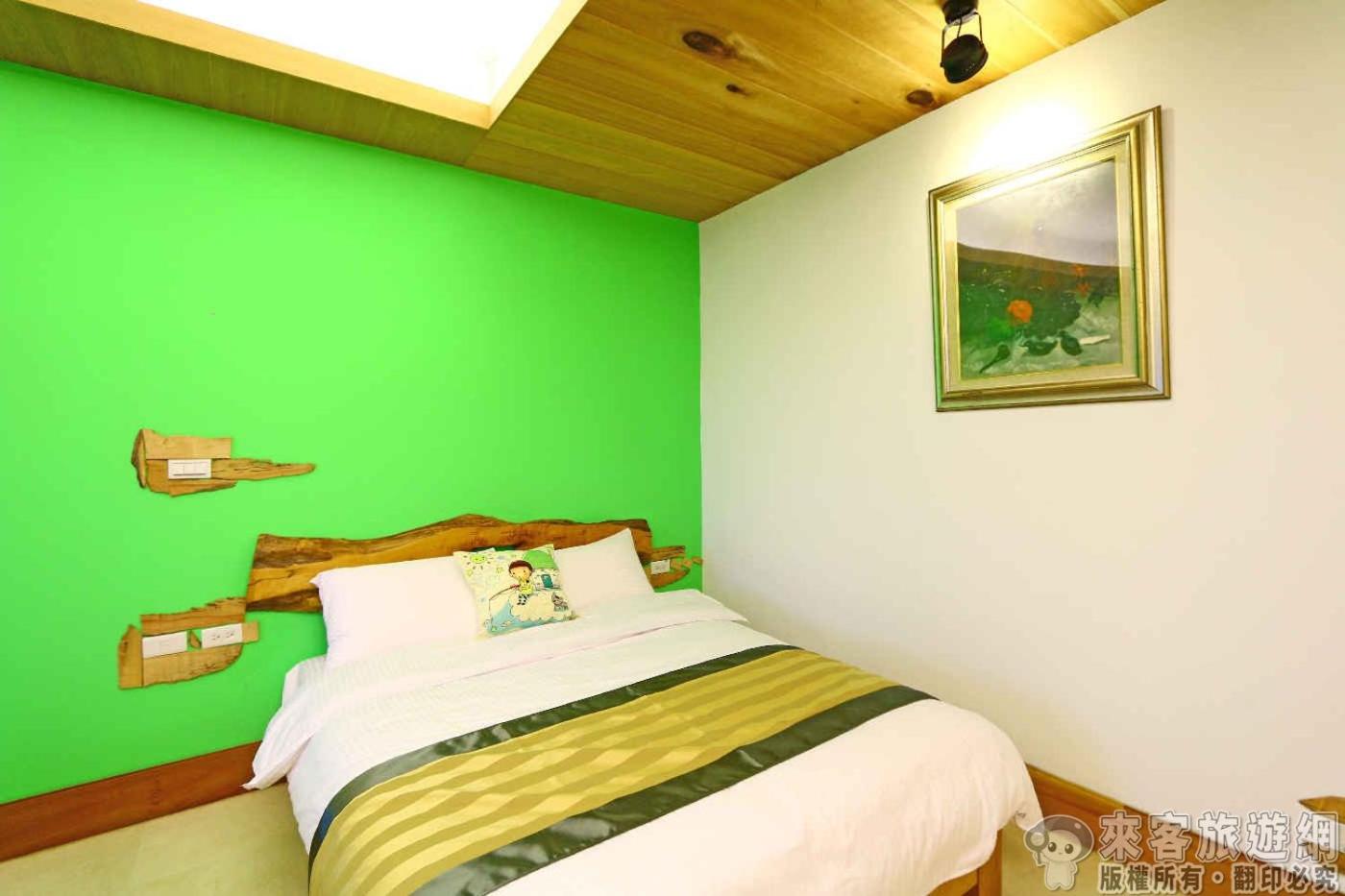 Small Double Room photo 1