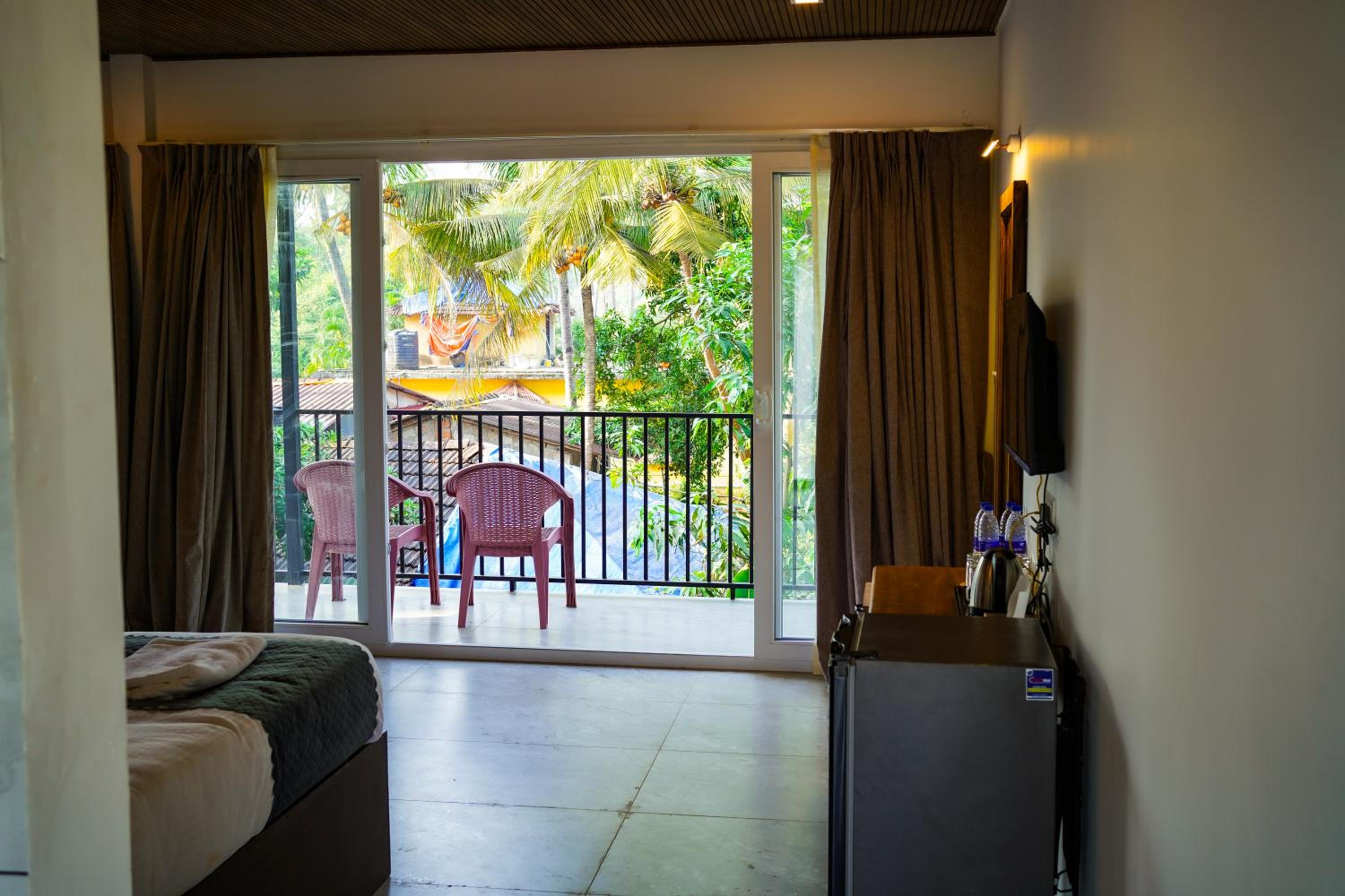 Family Room with Balcony - Photo 14