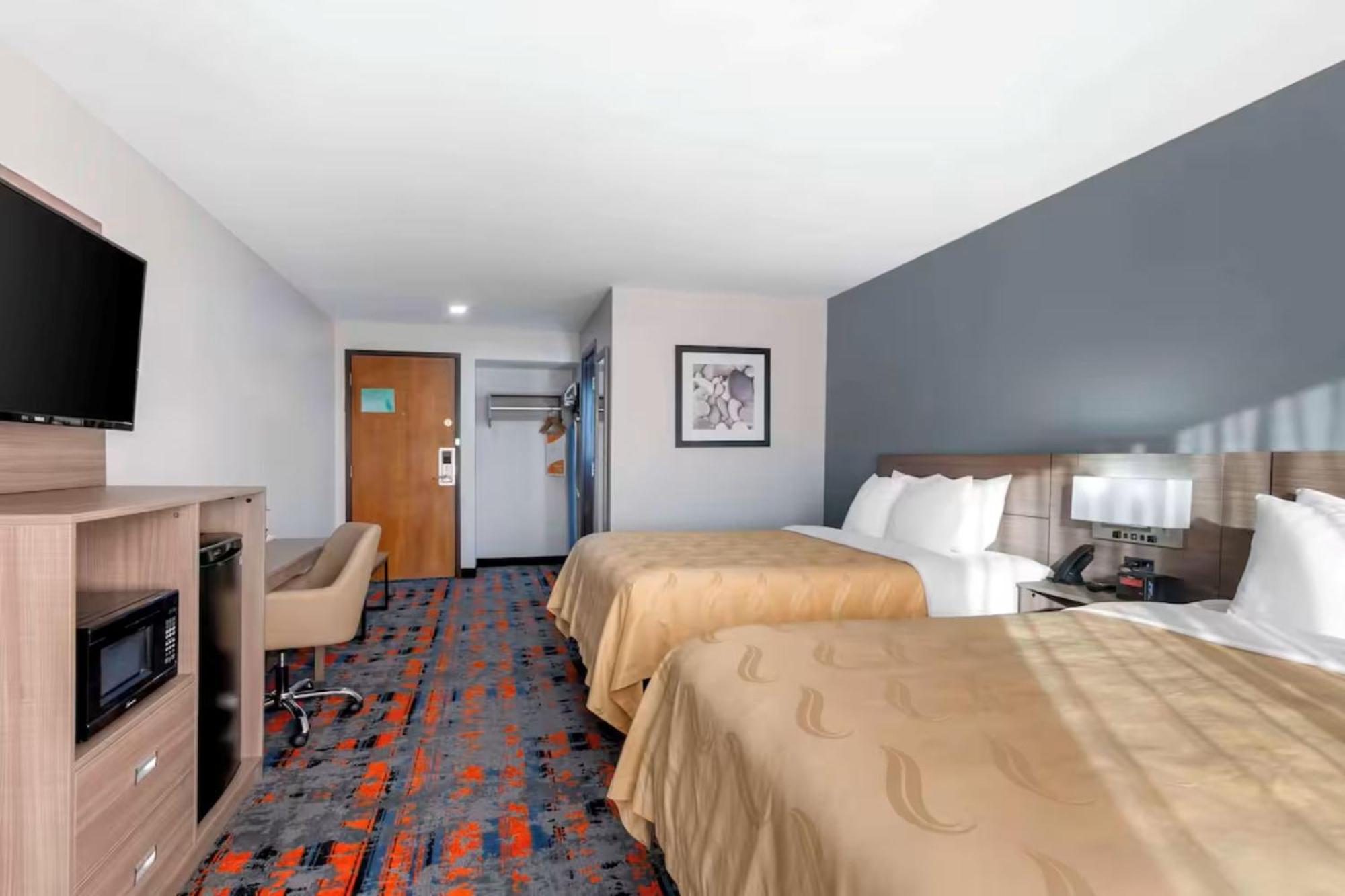 Queen Room with Two Queen Beds - Accessible/Non-Smoking  - Photo 1