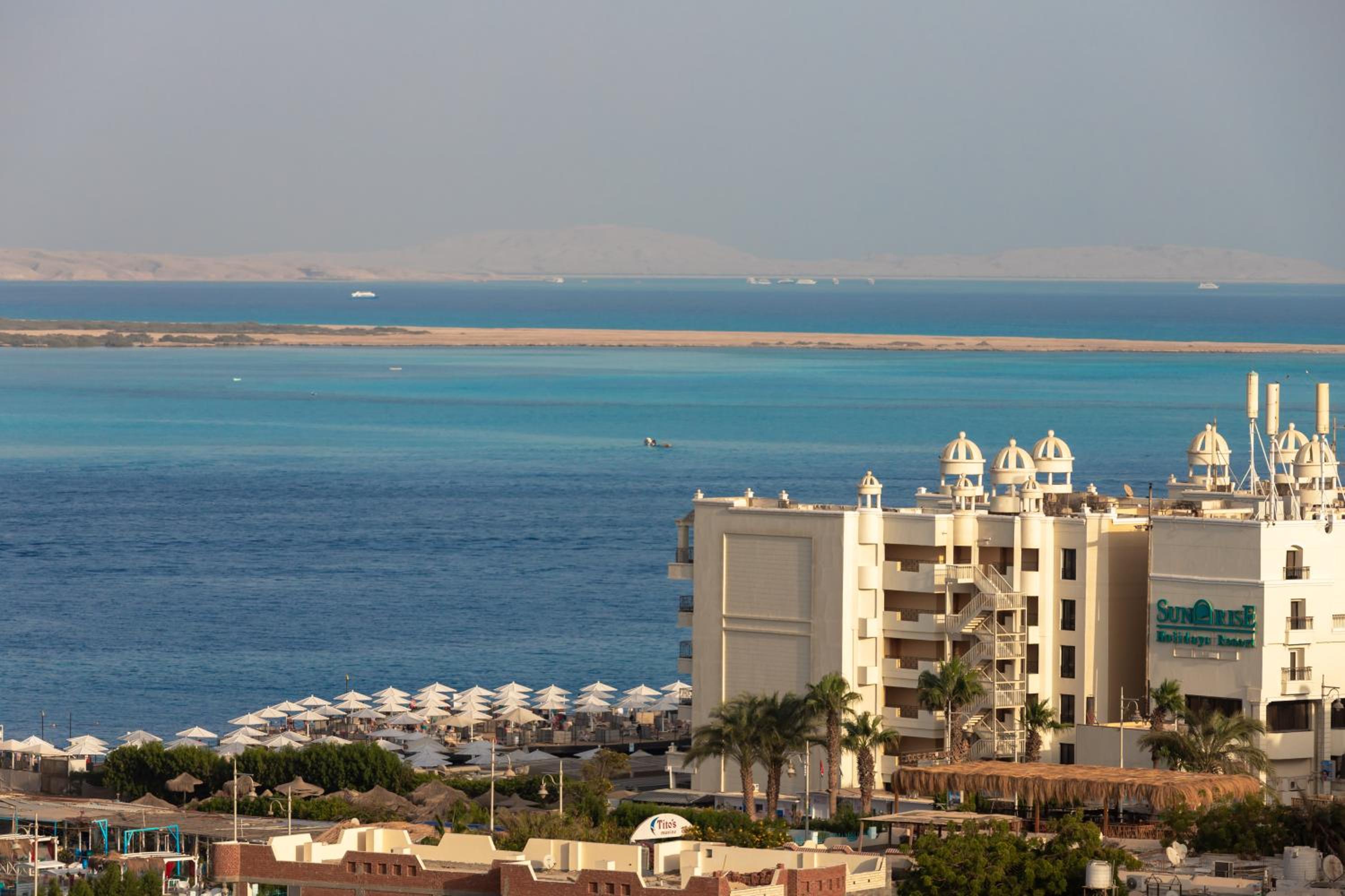 Two-Bedroom Apartment with Balcony photo 2