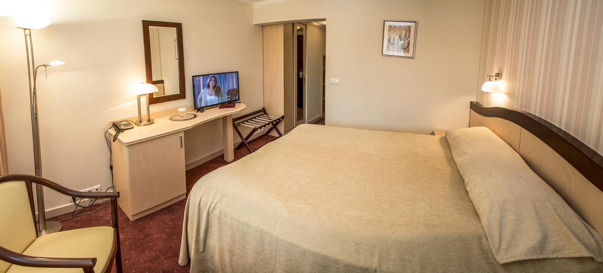Single Room with Balcony photo 3