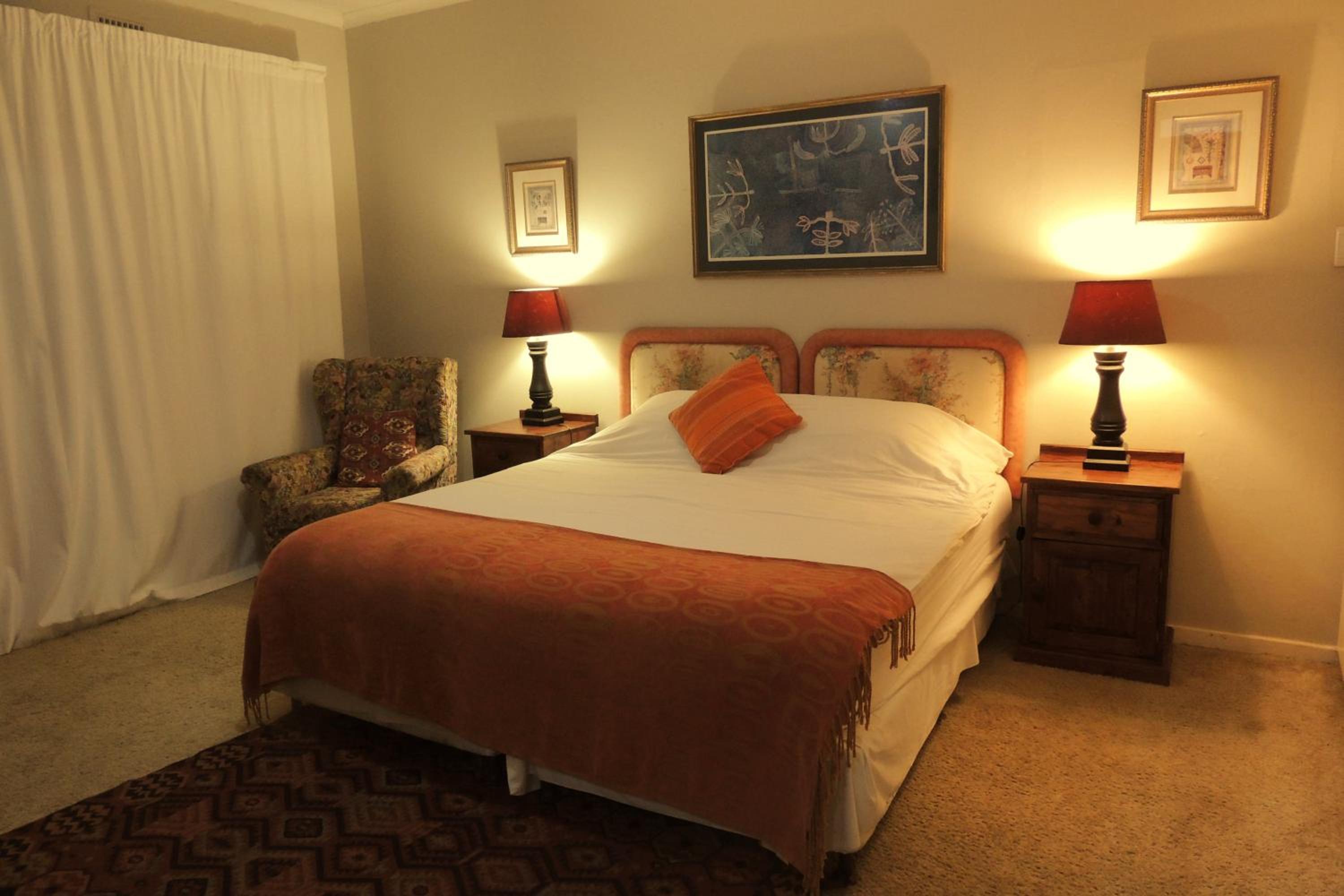 Deluxe Double or Twin Room photo 3