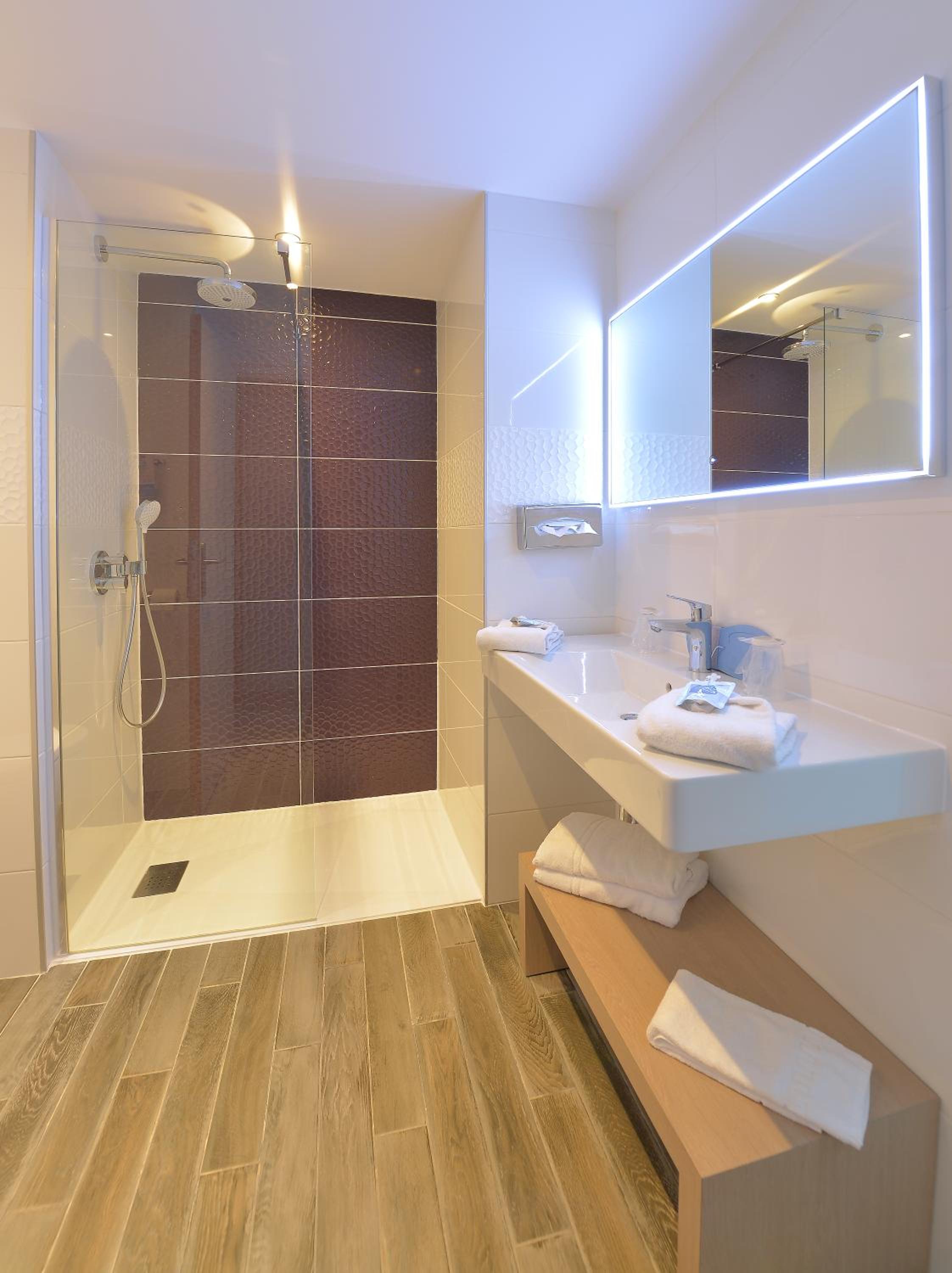 Superior Double Room - Photo 4