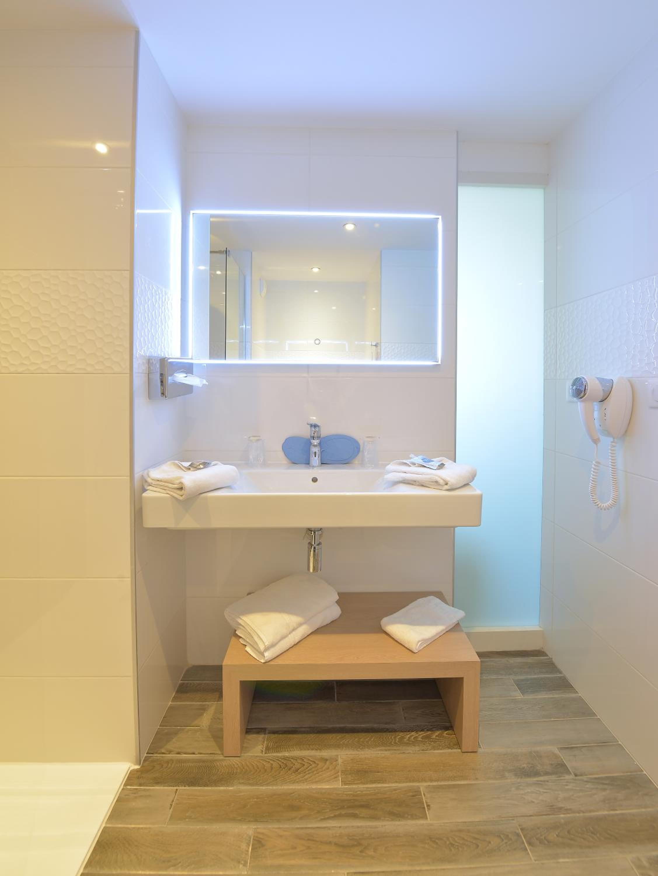 Superior Double Room - Photo 3
