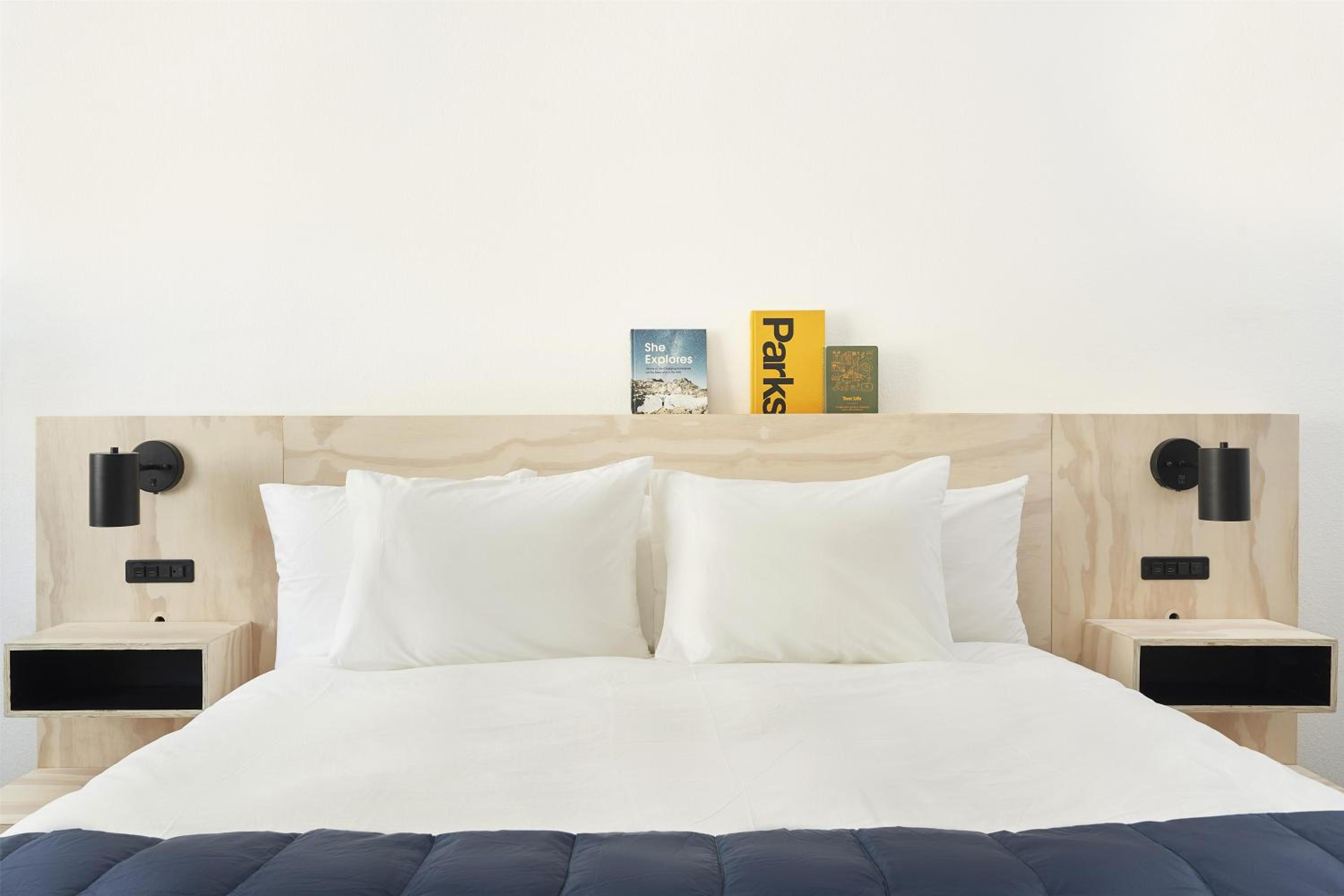 King Room with View - Photo 3