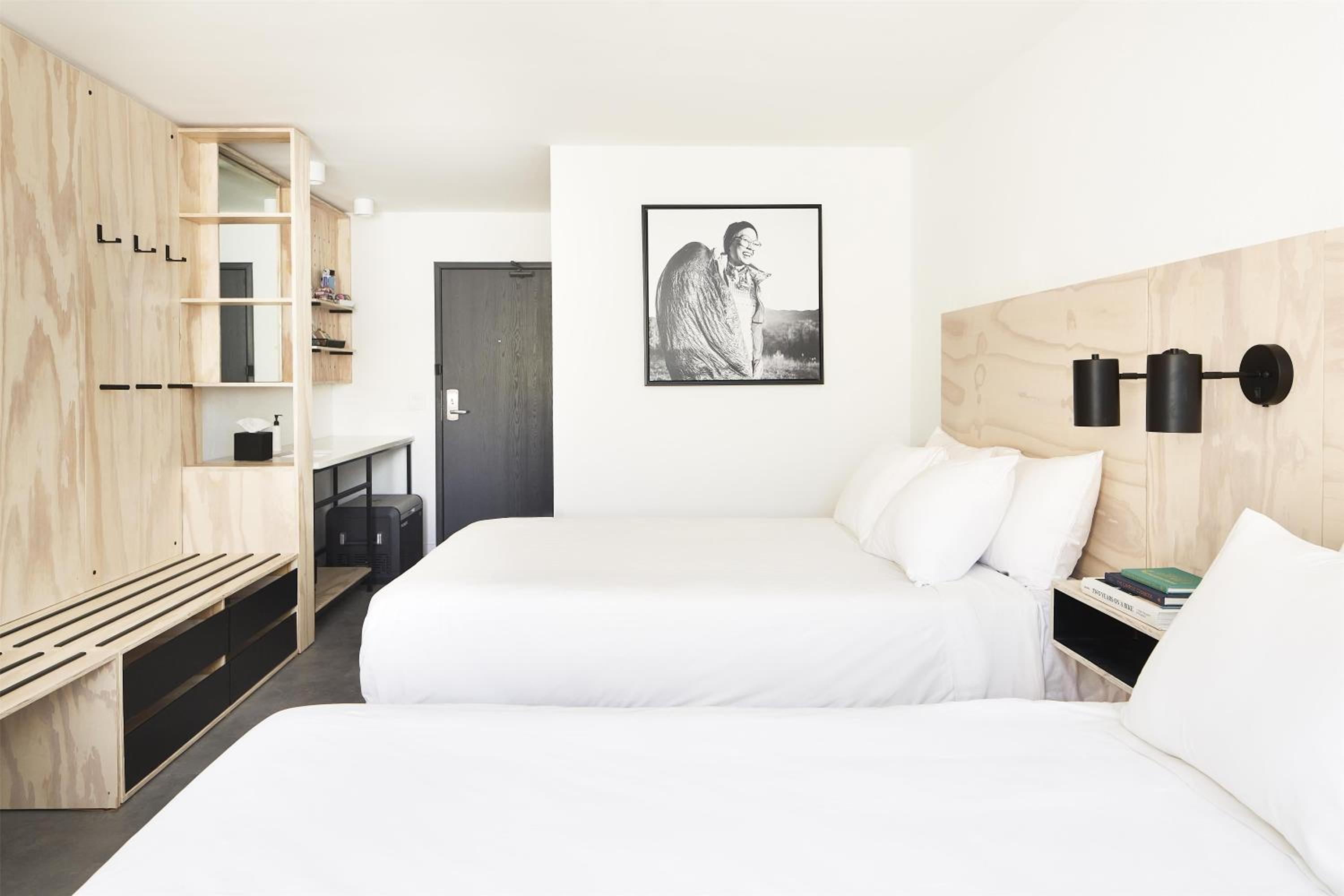 Queen Room with Two Queen Beds and View - Photo 2