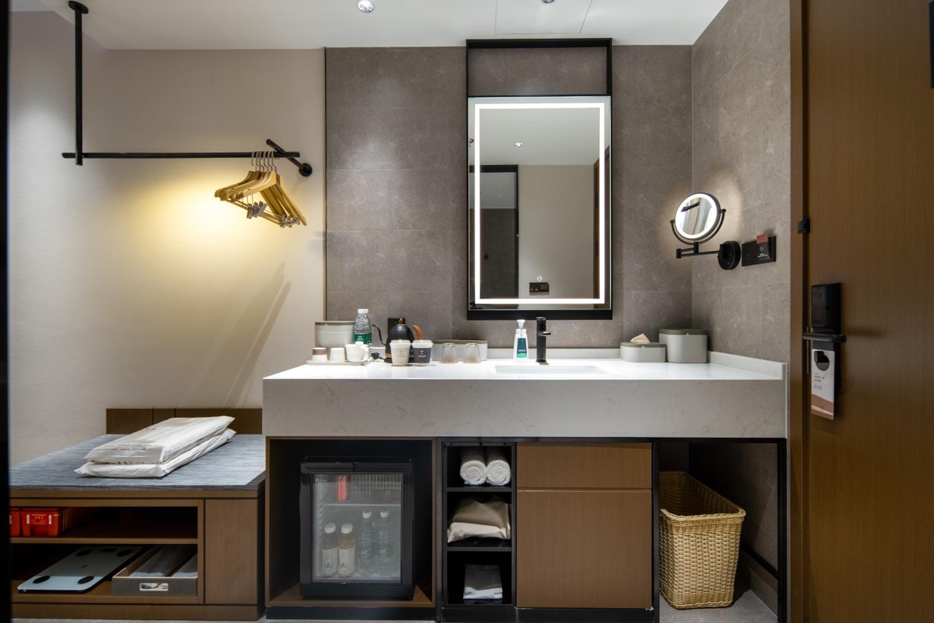 Jimu Double Room