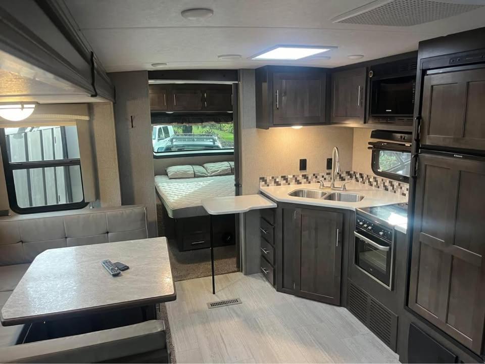 Caravan photo 1